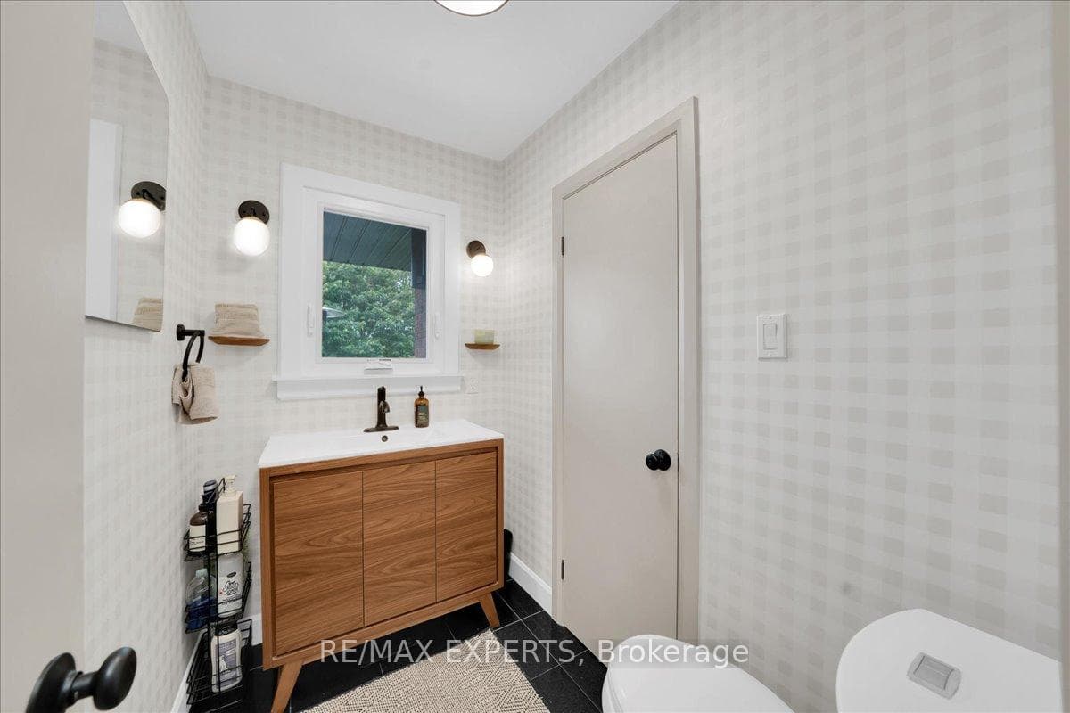 525 King Street photo 20