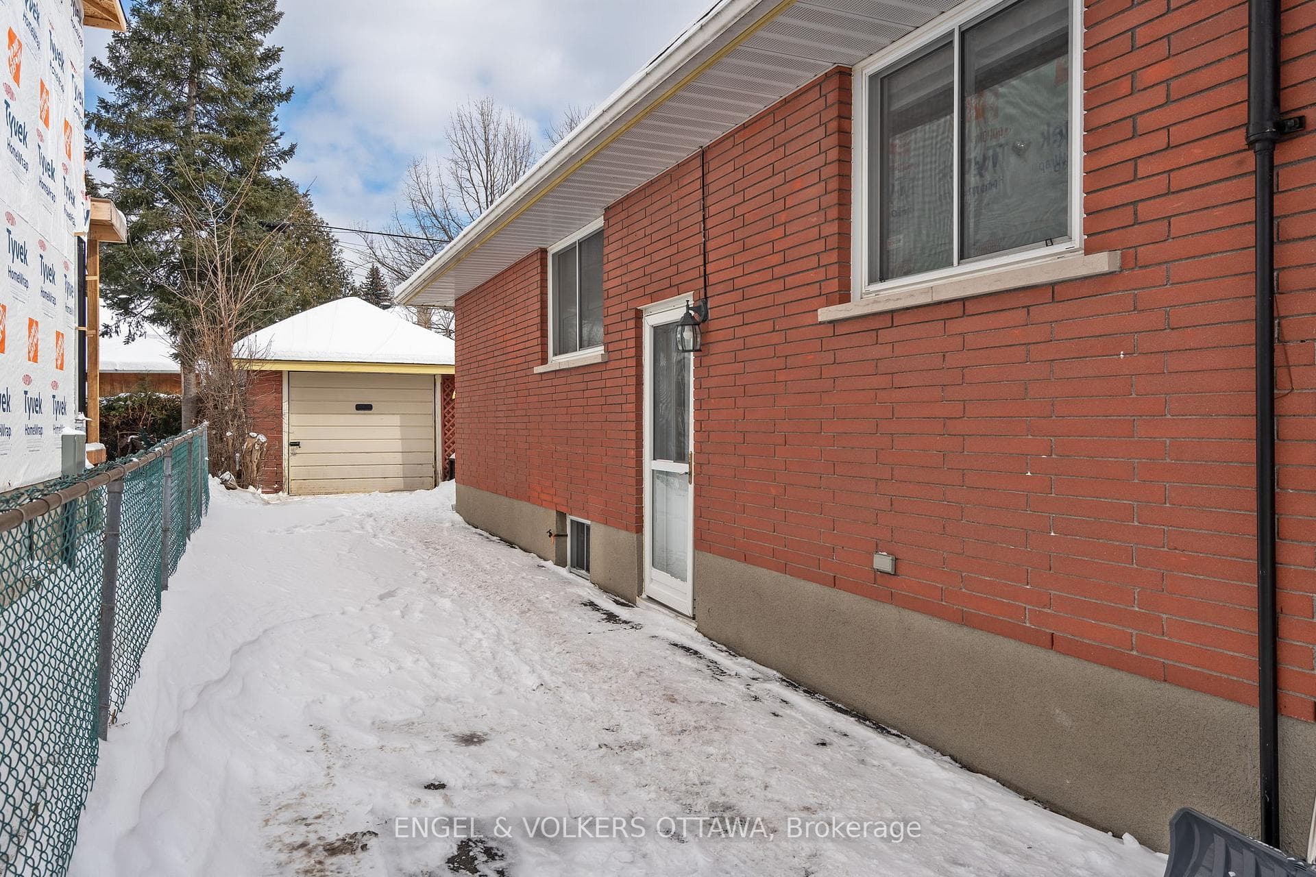 475 Edgeworth Avenue photo 42