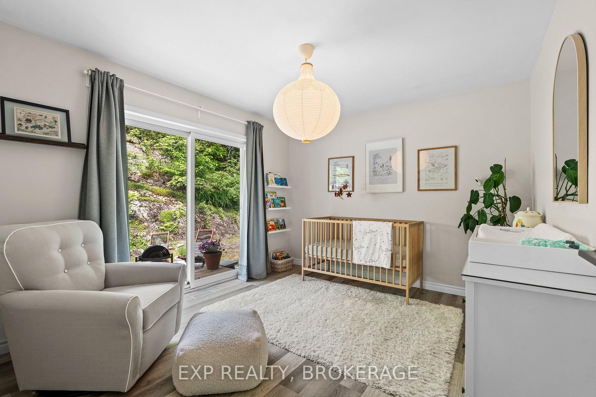 8283 PERTH Road photo 26