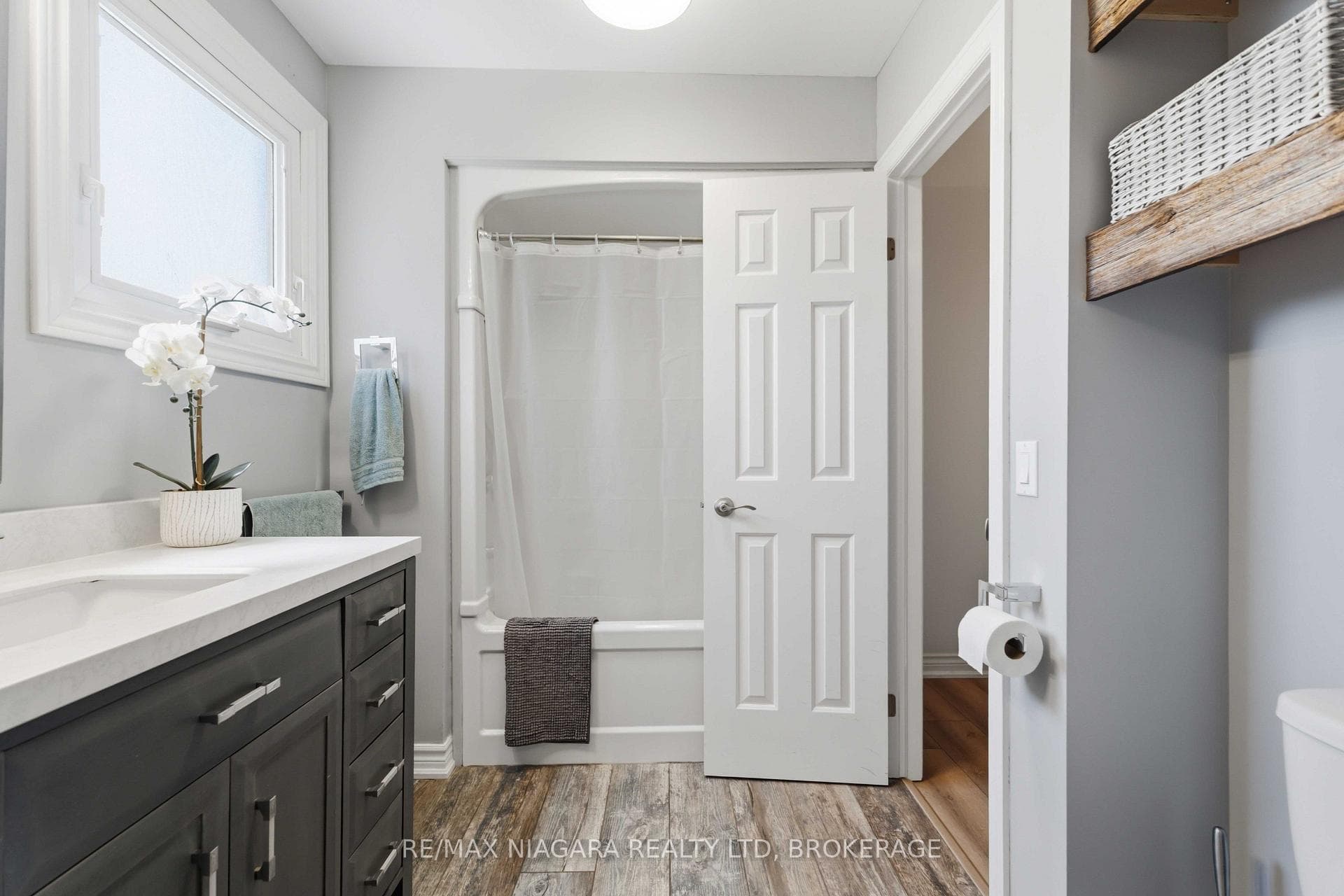 18 Courtleigh Road photo 21