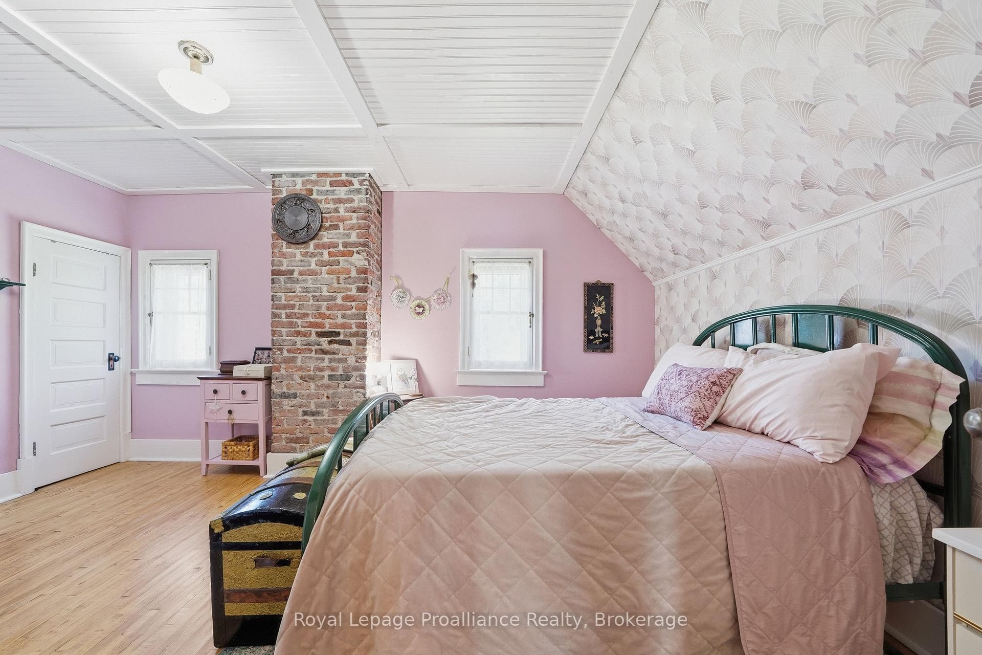 195 Maclellan Avenue photo 42