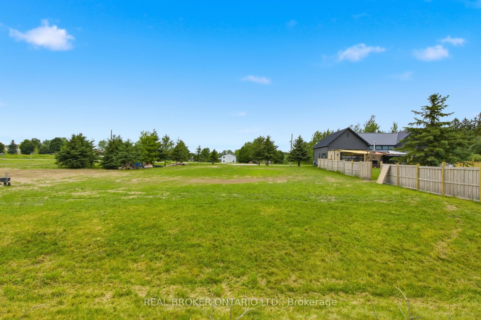 1022 Currie (Whole Lot) Street photo 13