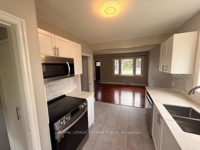 63 Greenfield Drive photo 9