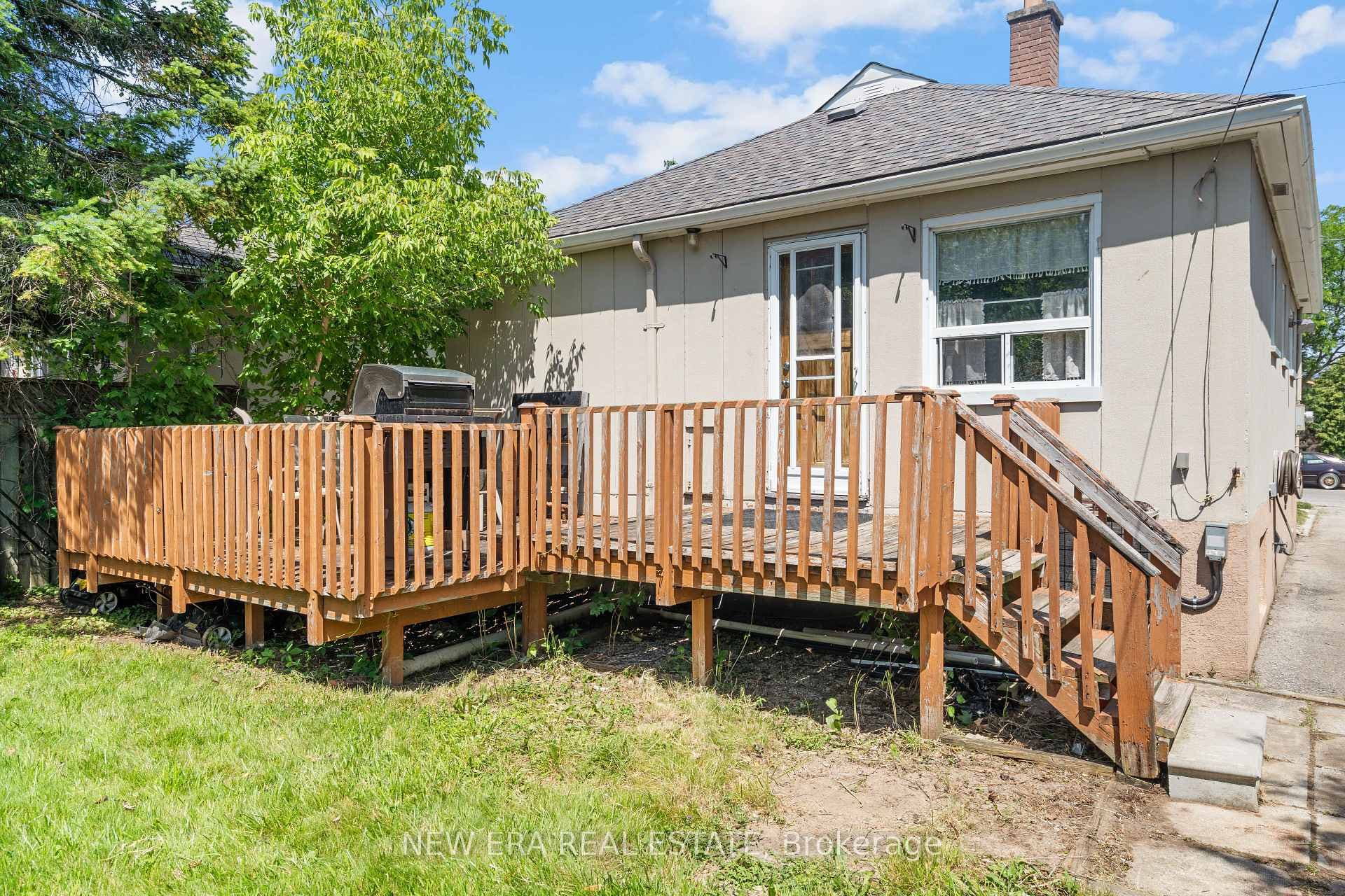 91 Hadrian Drive photo 34