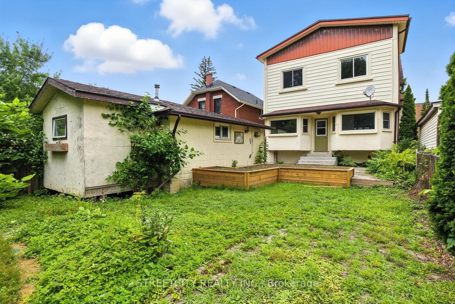 1235 King Street photo 50