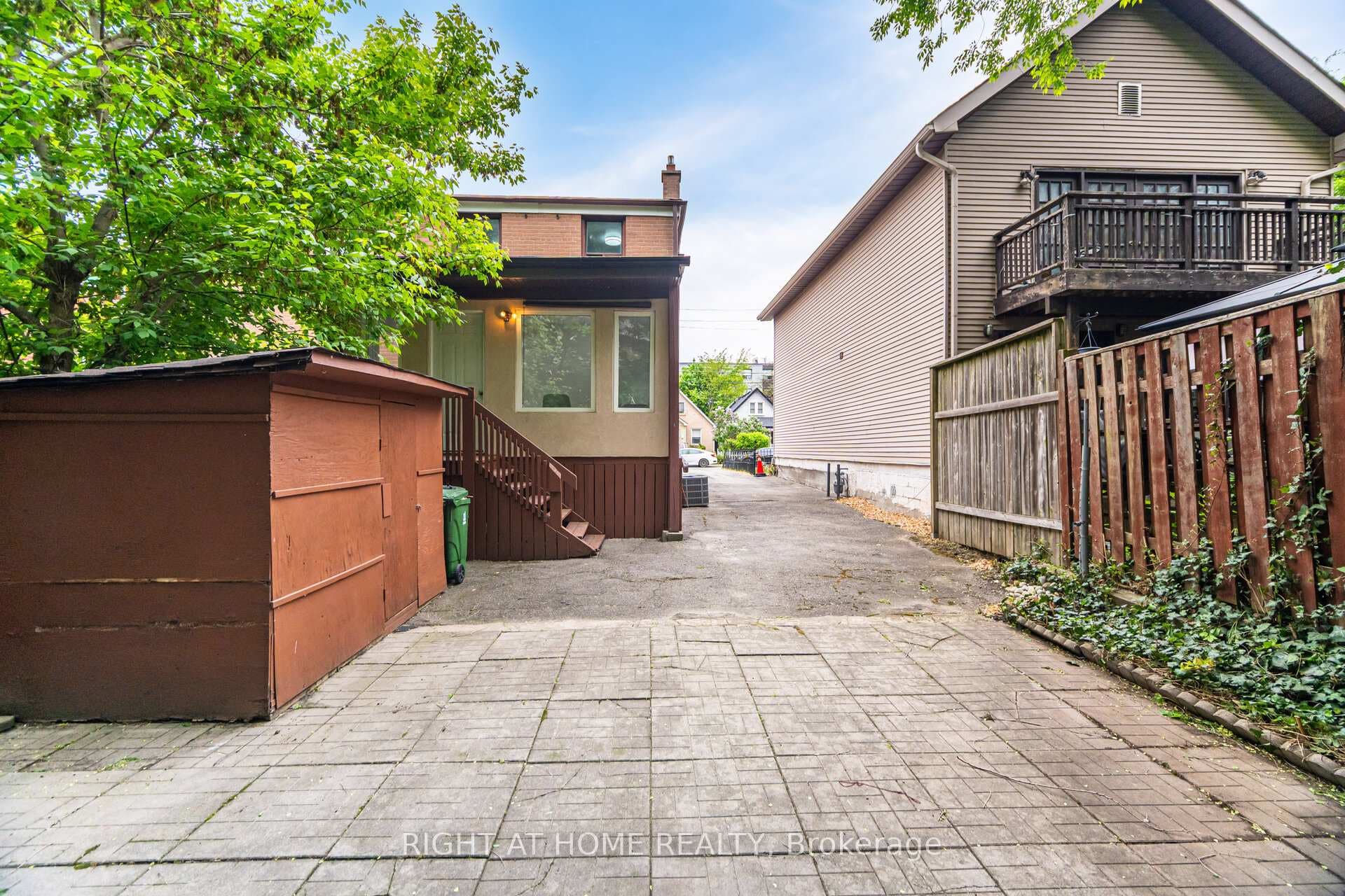 79 Chapman Avenue photo 23