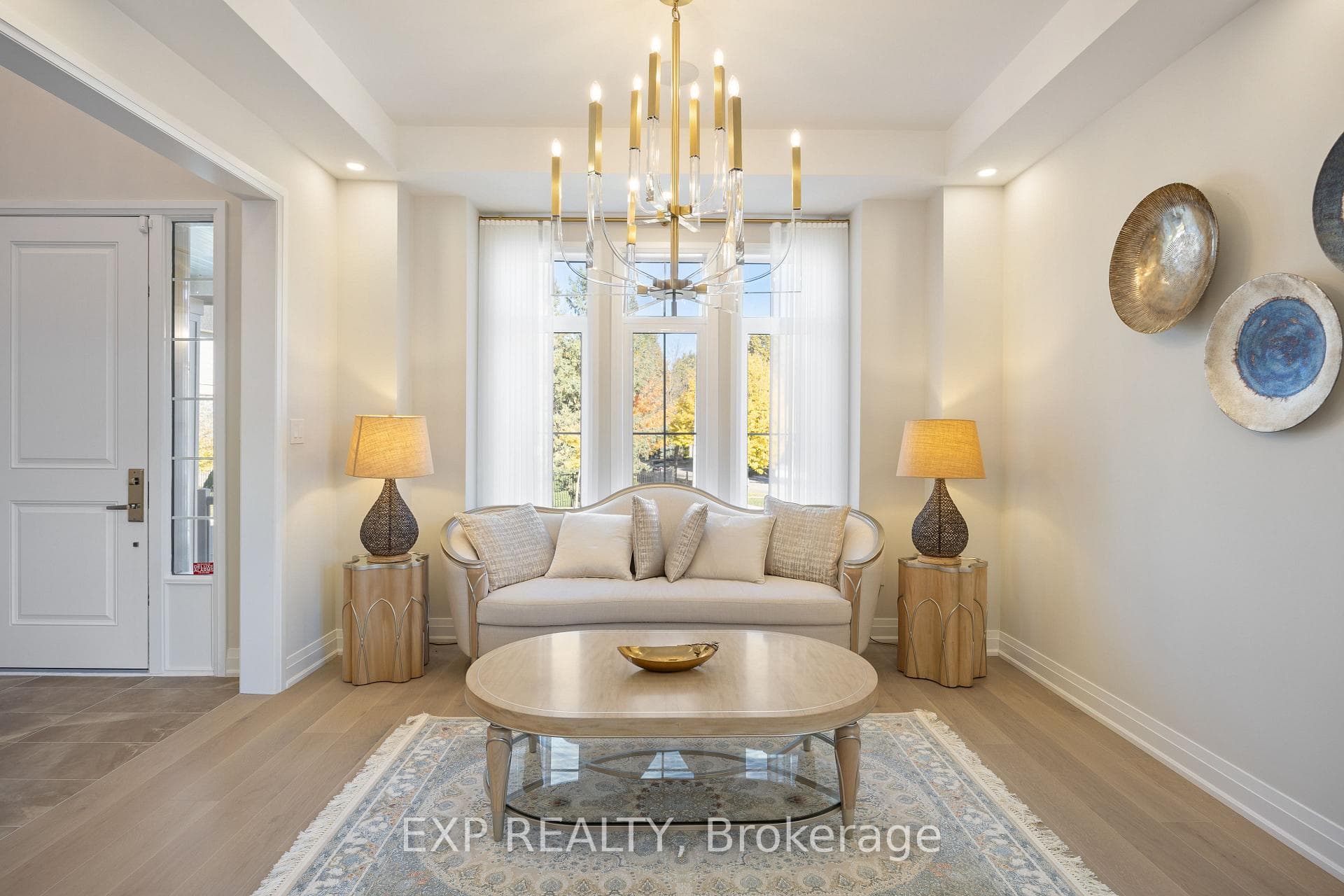 6 Klees Crescent photo 5