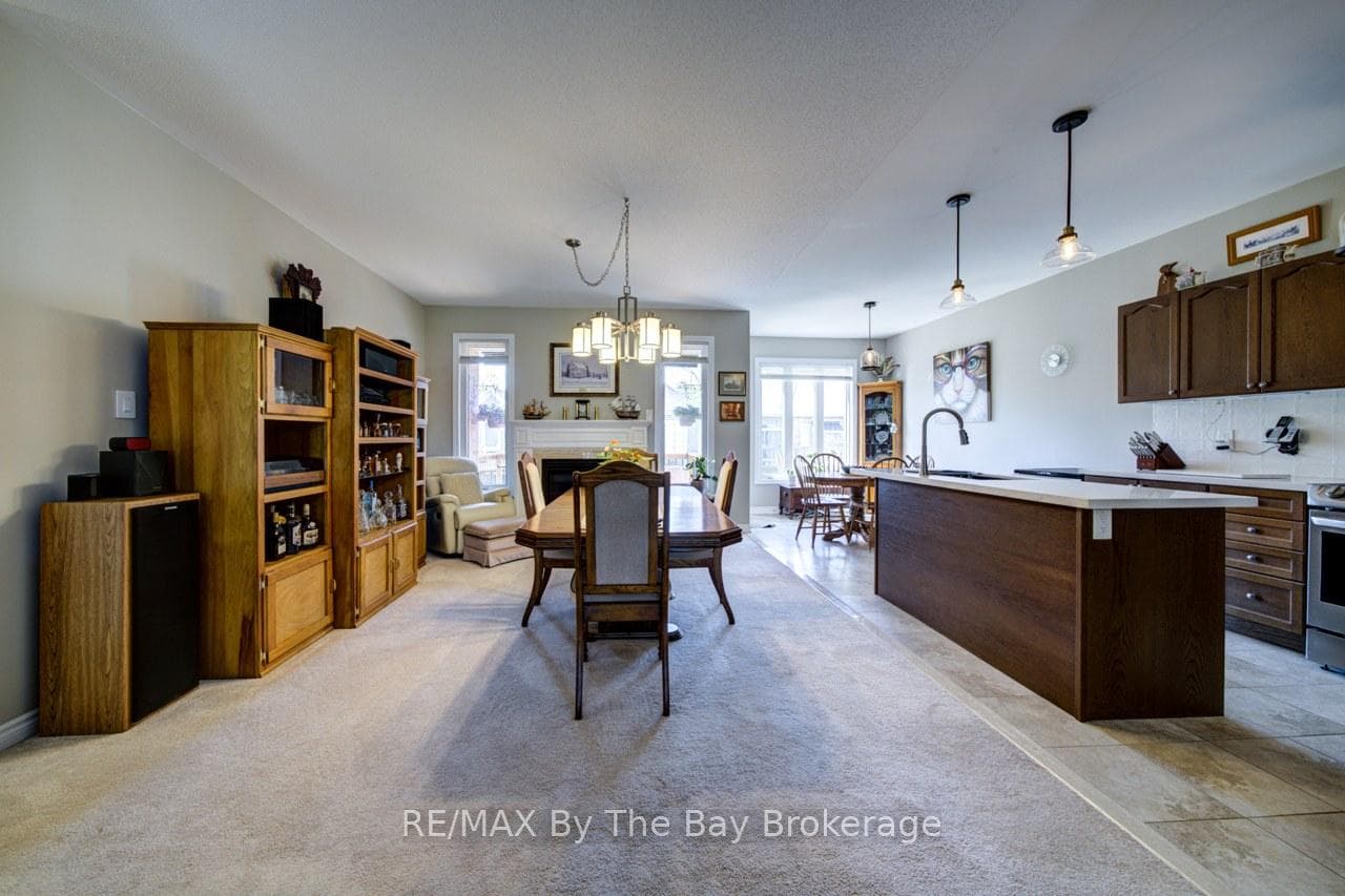 100 ALLEGRA Drive photo 12