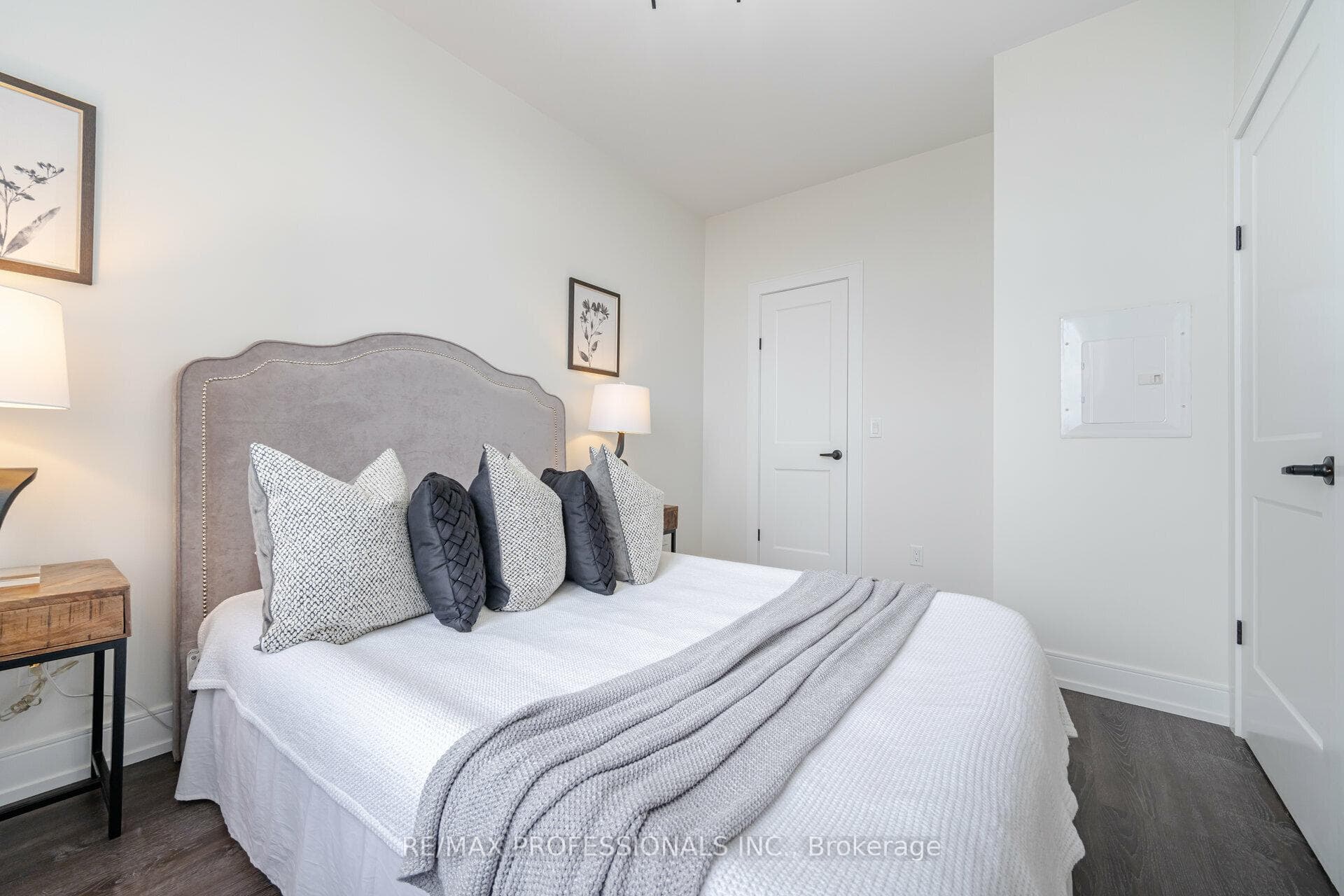 700 Humberwood Boulevard Unit PH21 photo 11