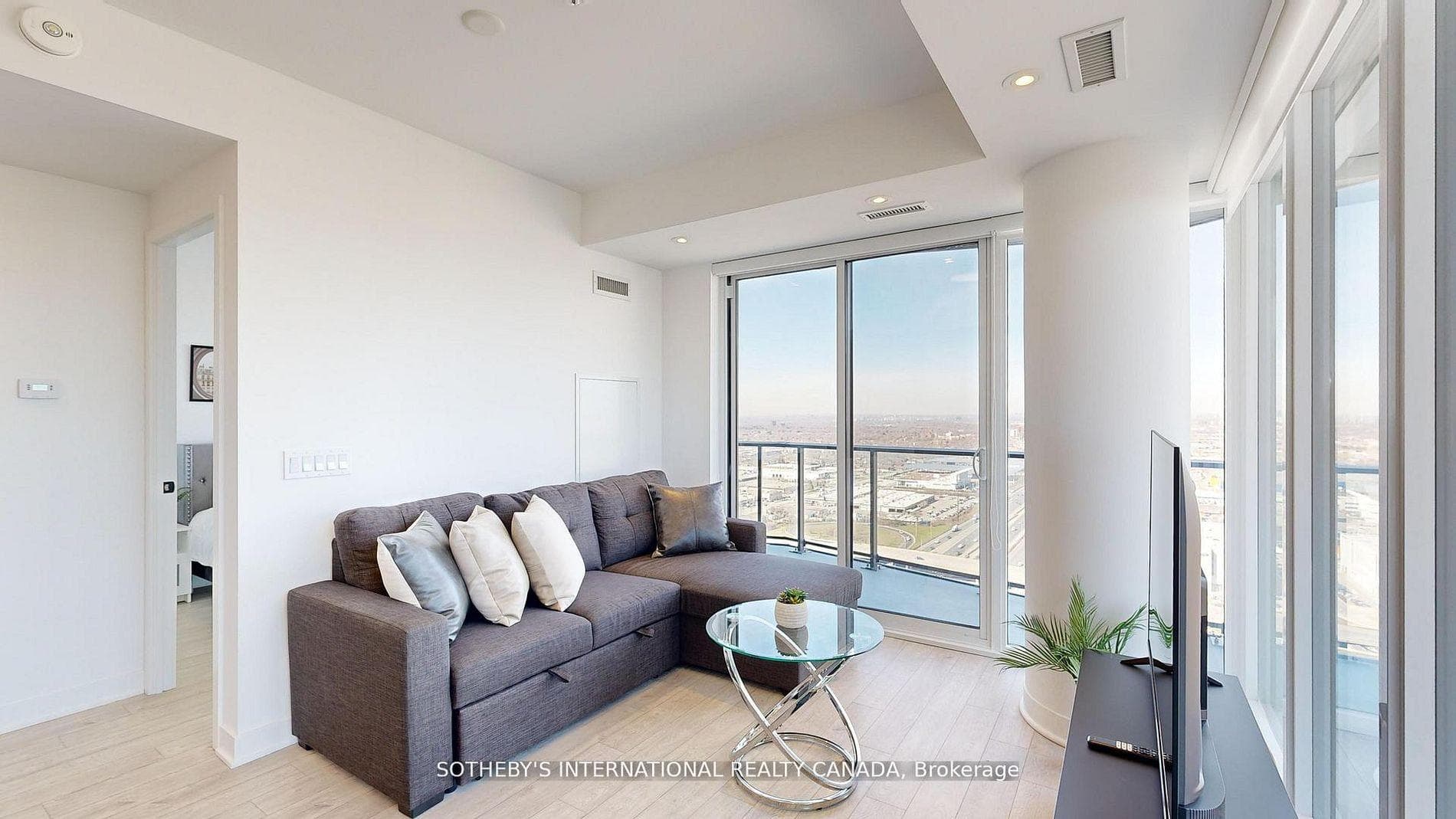 36 Zorra Street Unit 3103 photo 5