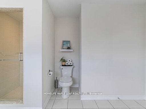 47 Hawke Crescent photo 29