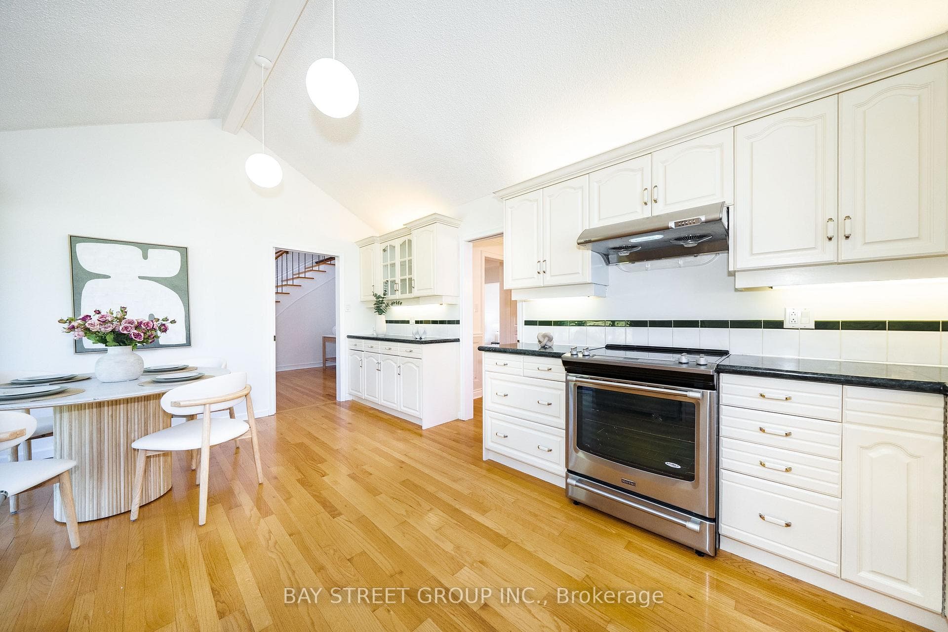 441 Guildwood Parkway photo 8