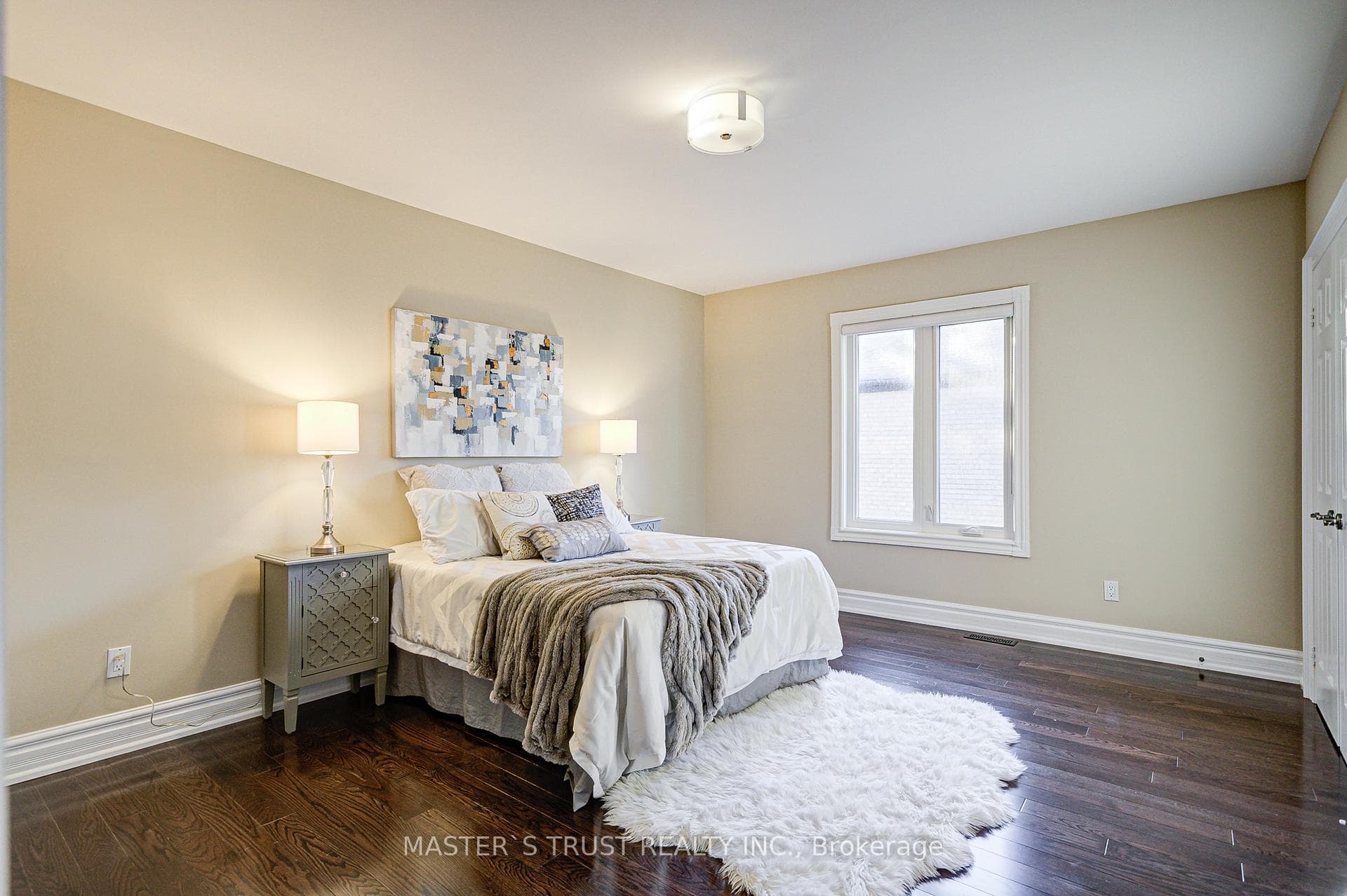 2 Lytton Boulevard photo 44