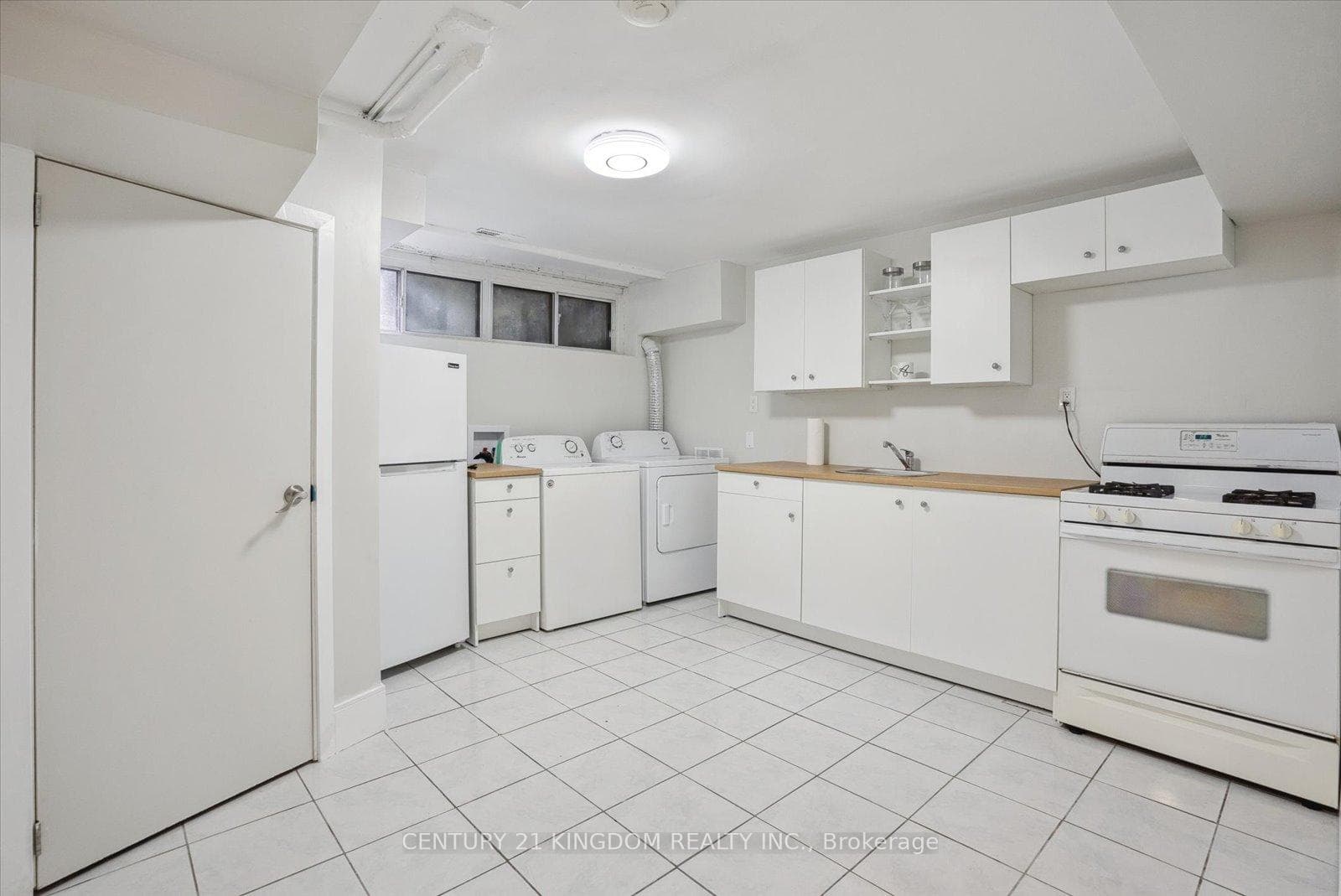 37 Robinson Avenue Unit Lower photo 11