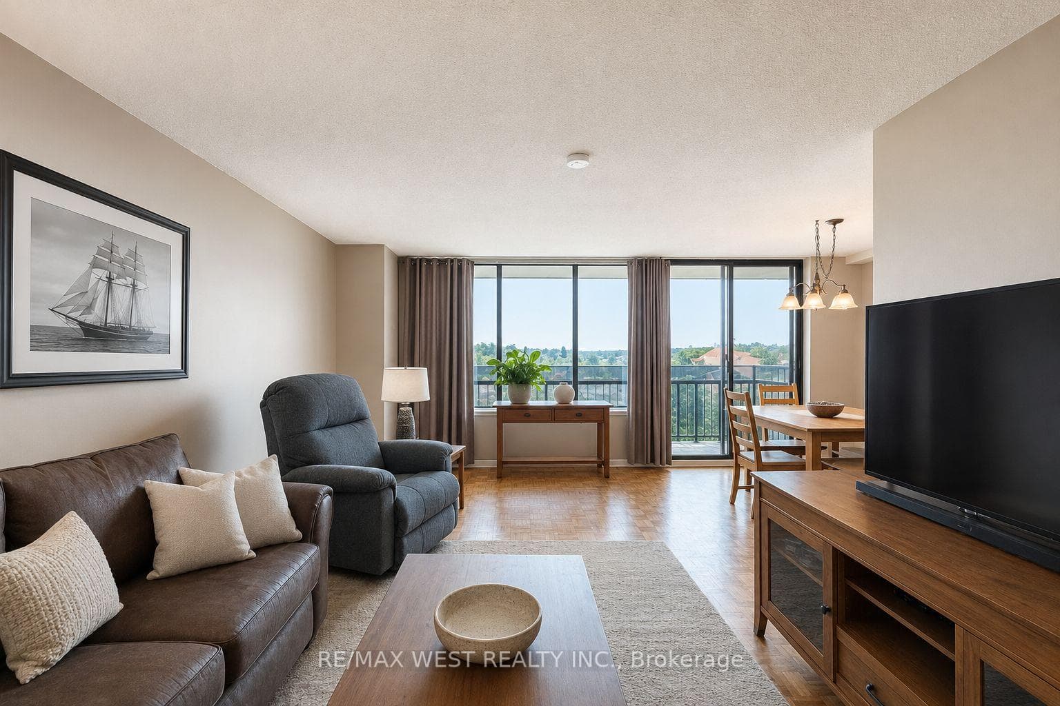 11 Wincott Drive Unit 1104 photo 9