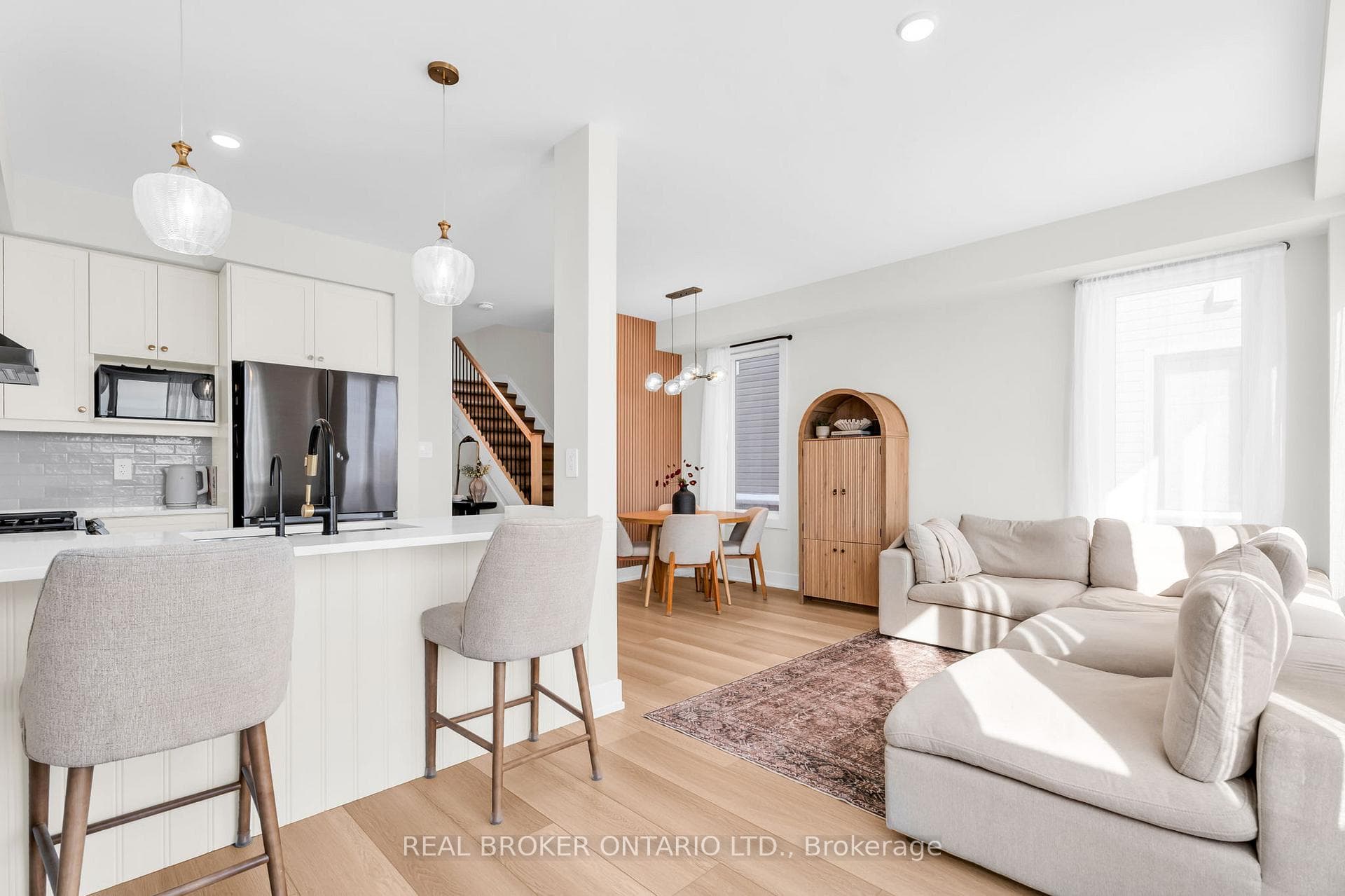 690 Broadway N/A Unit 22 photo 18