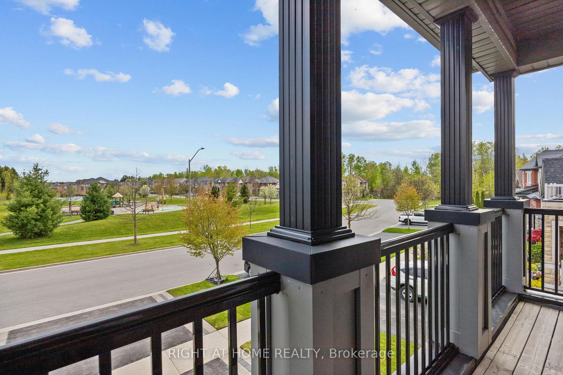 532 George Reynolds Drive photo 5