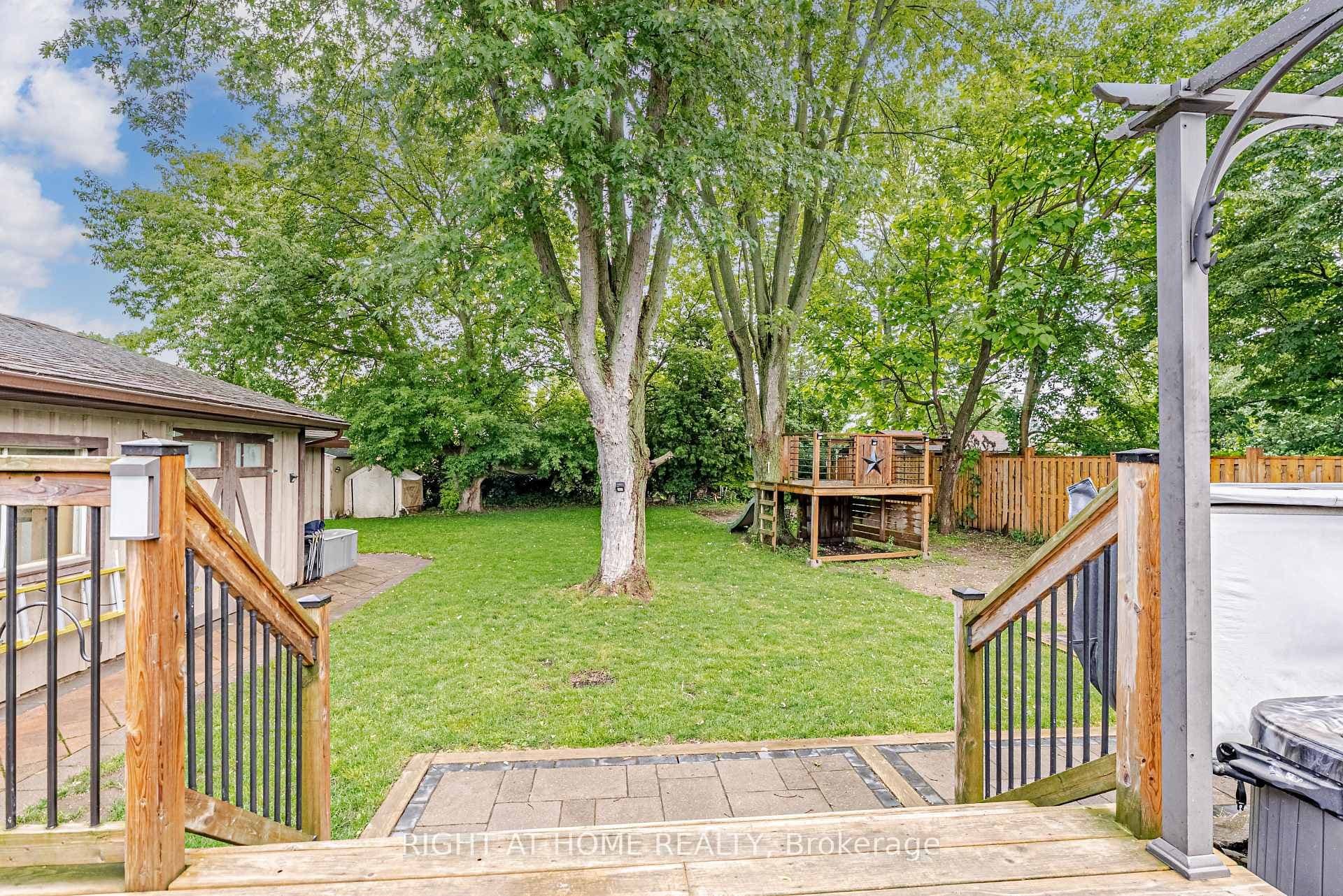 273 Alma Street photo 39