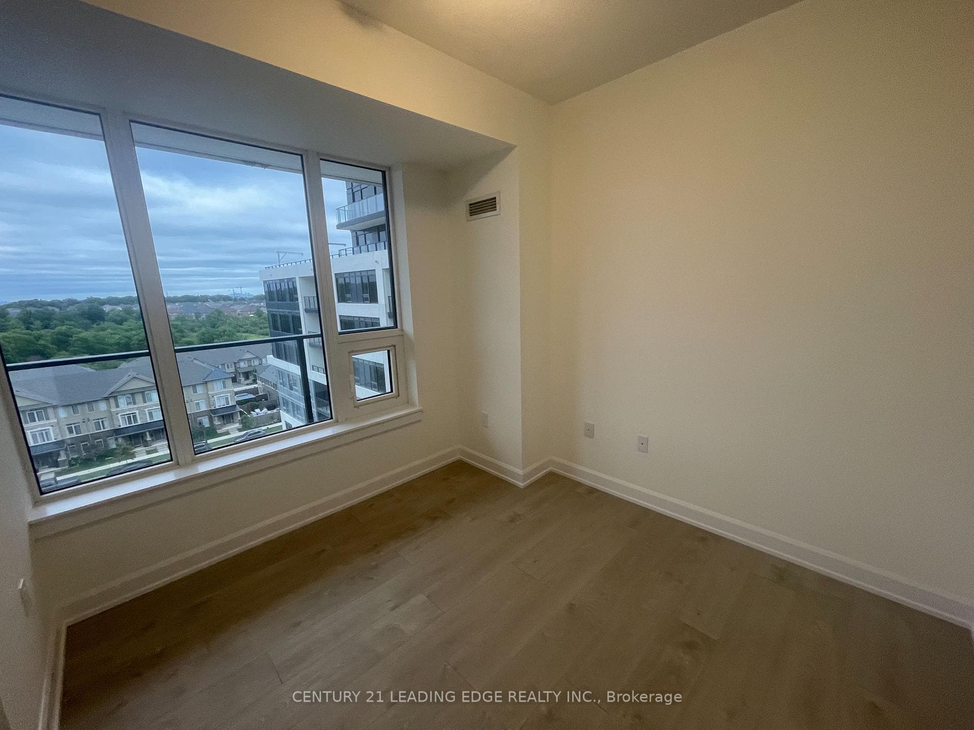 3200 William Coltson Avenue Unit 825 photo 15