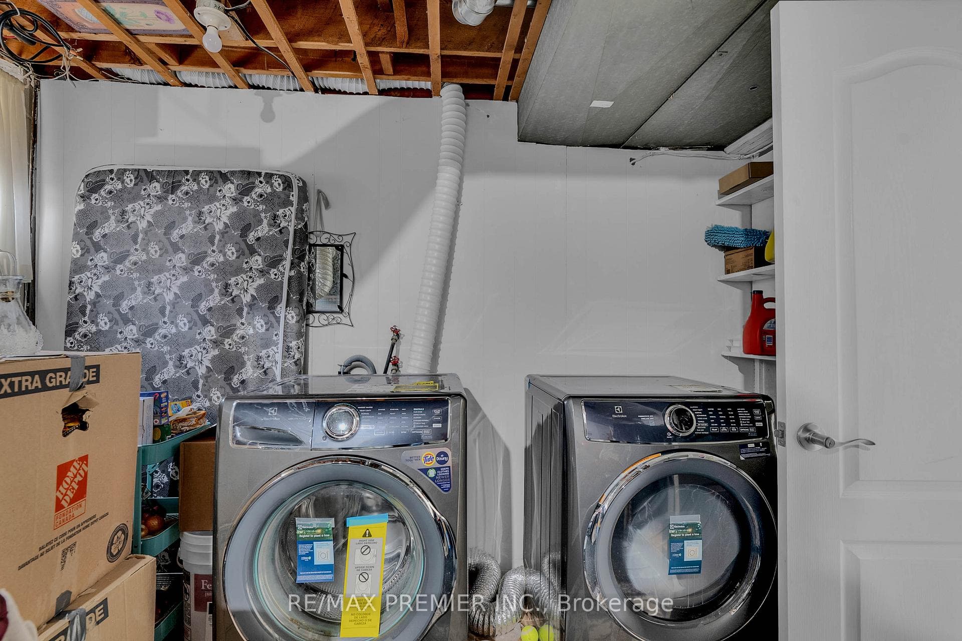 402 St Augustine Drive photo 32