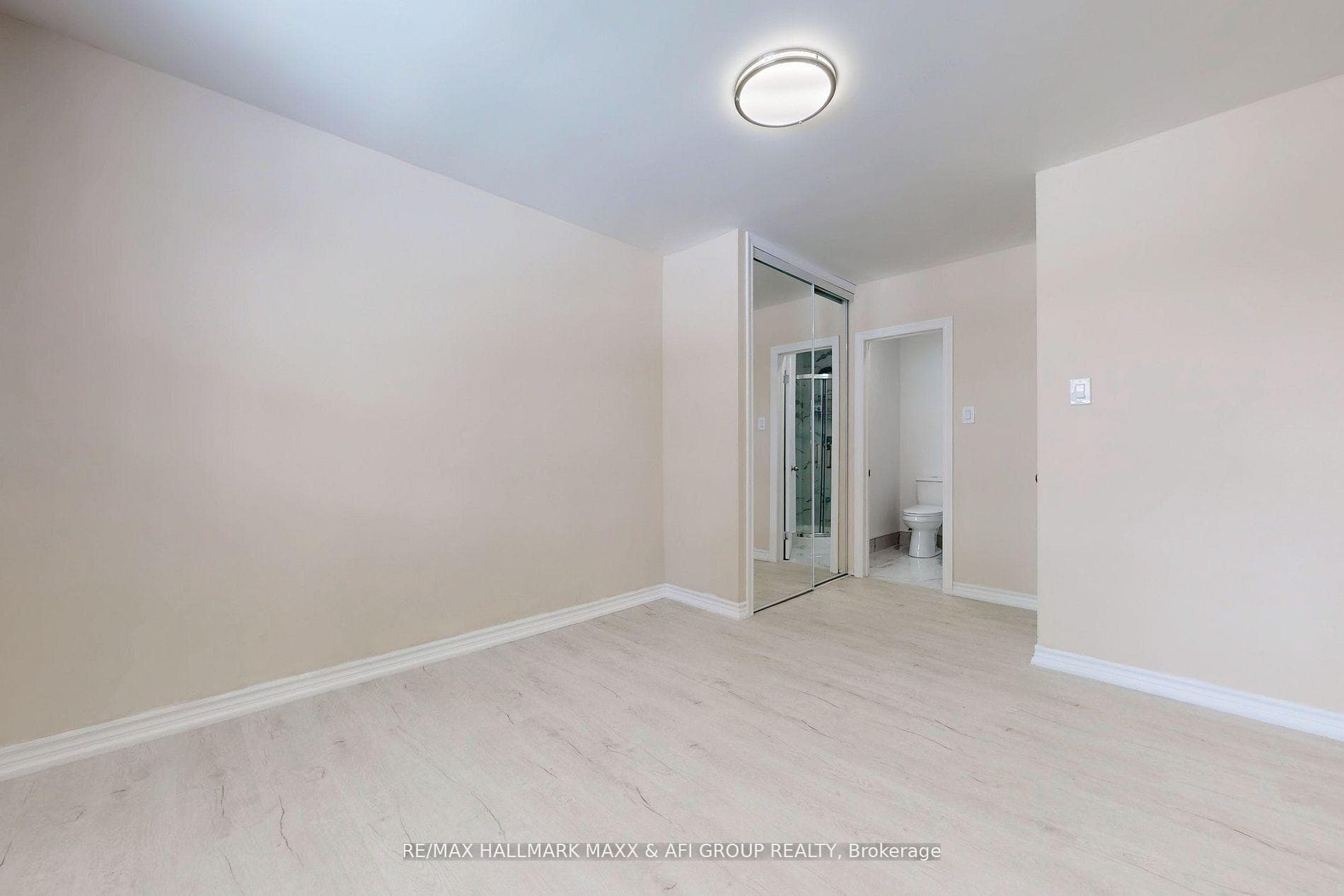 207 Septonne Avenue Unit Main photo 16
