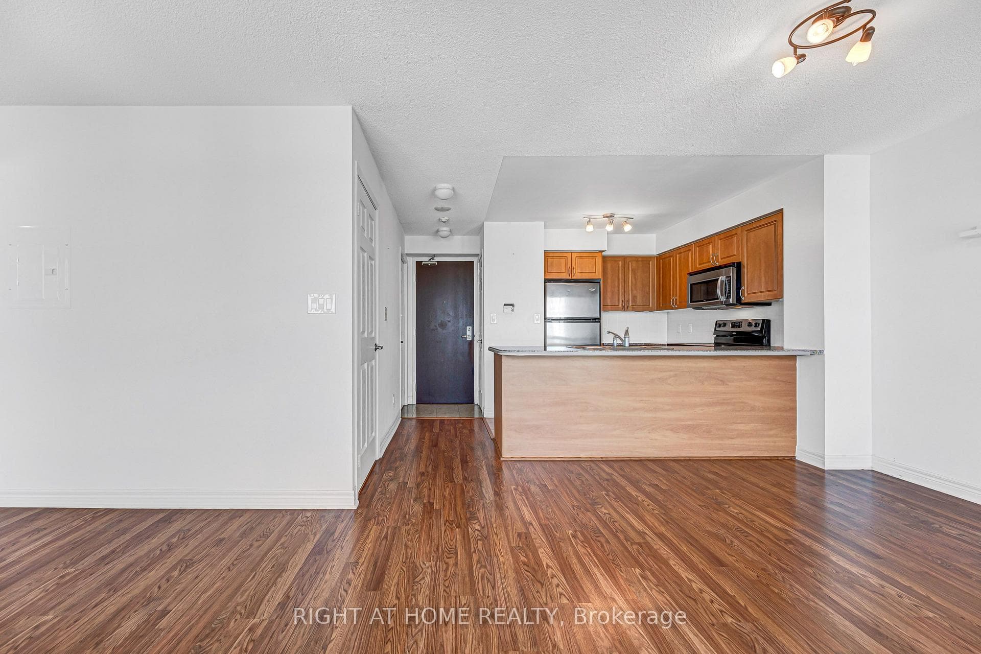208 Enfield Place Unit #2902 photo 25