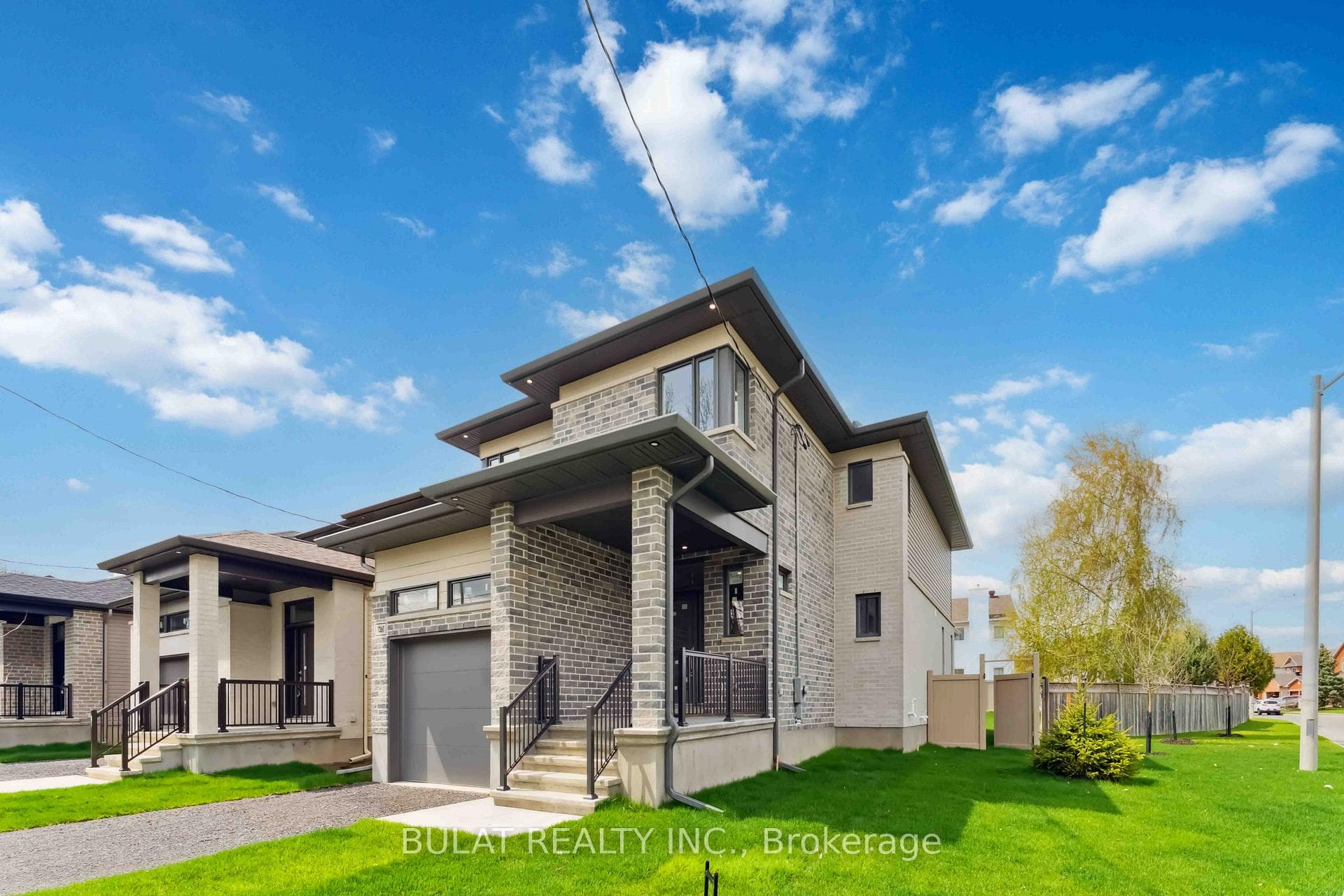 1361 Kitchener Avenue photo 2