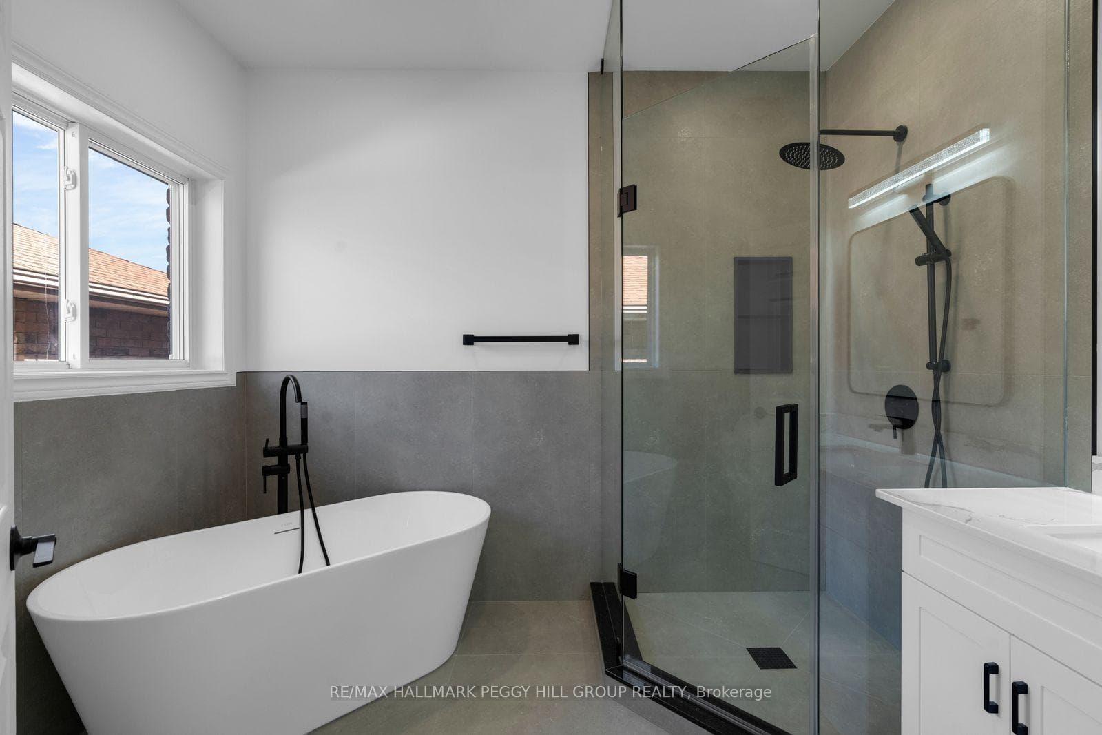 186 Golden Meadow Road photo 10