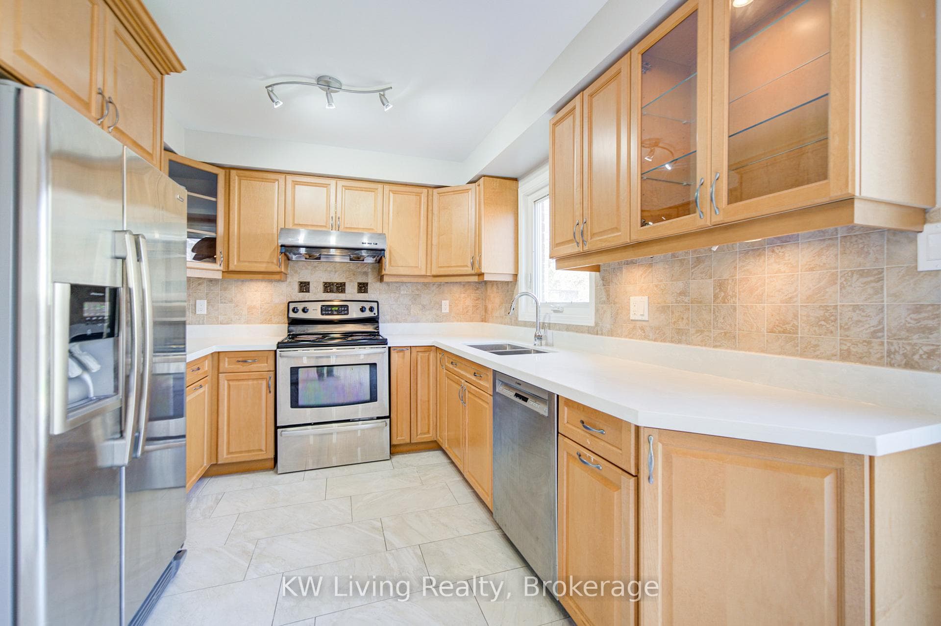 2173 Margot Street photo 7