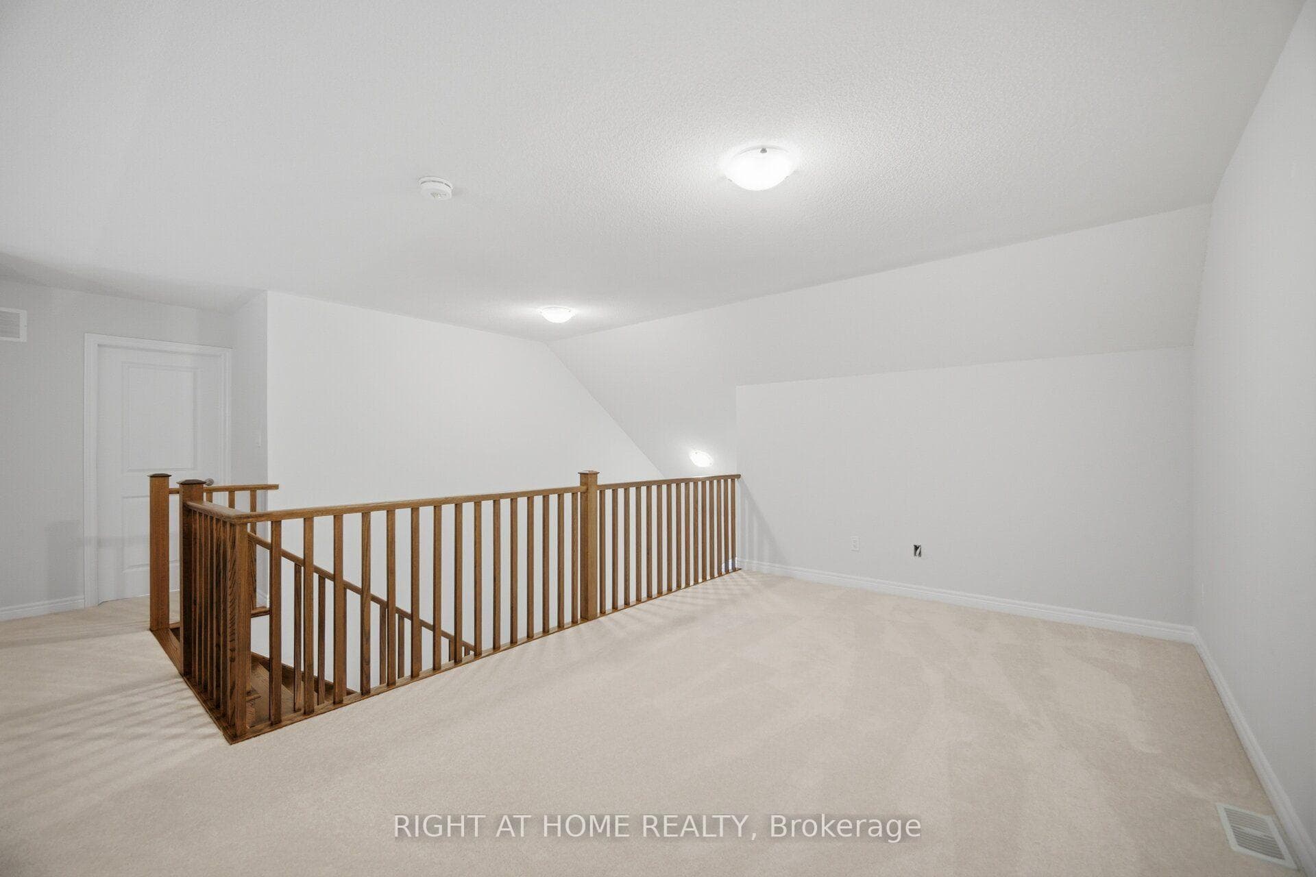 41 Overlea Drive photo 32