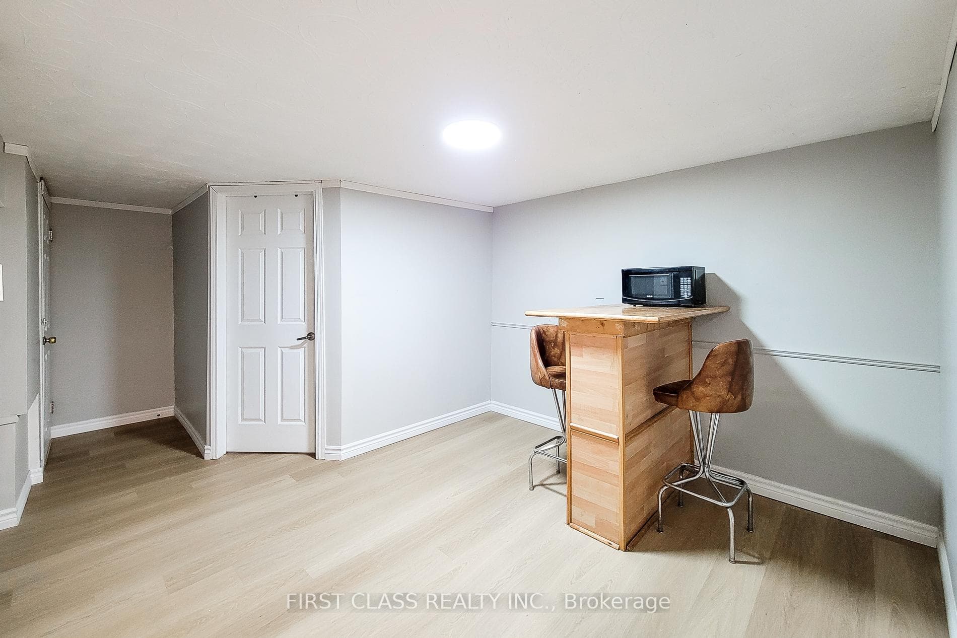 88 Radford Street photo 34