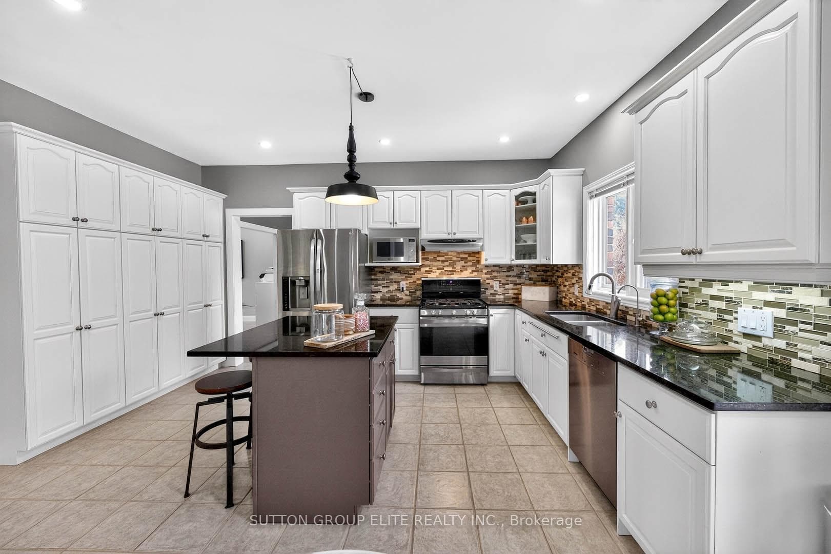 11 Elderberry Lane photo 19
