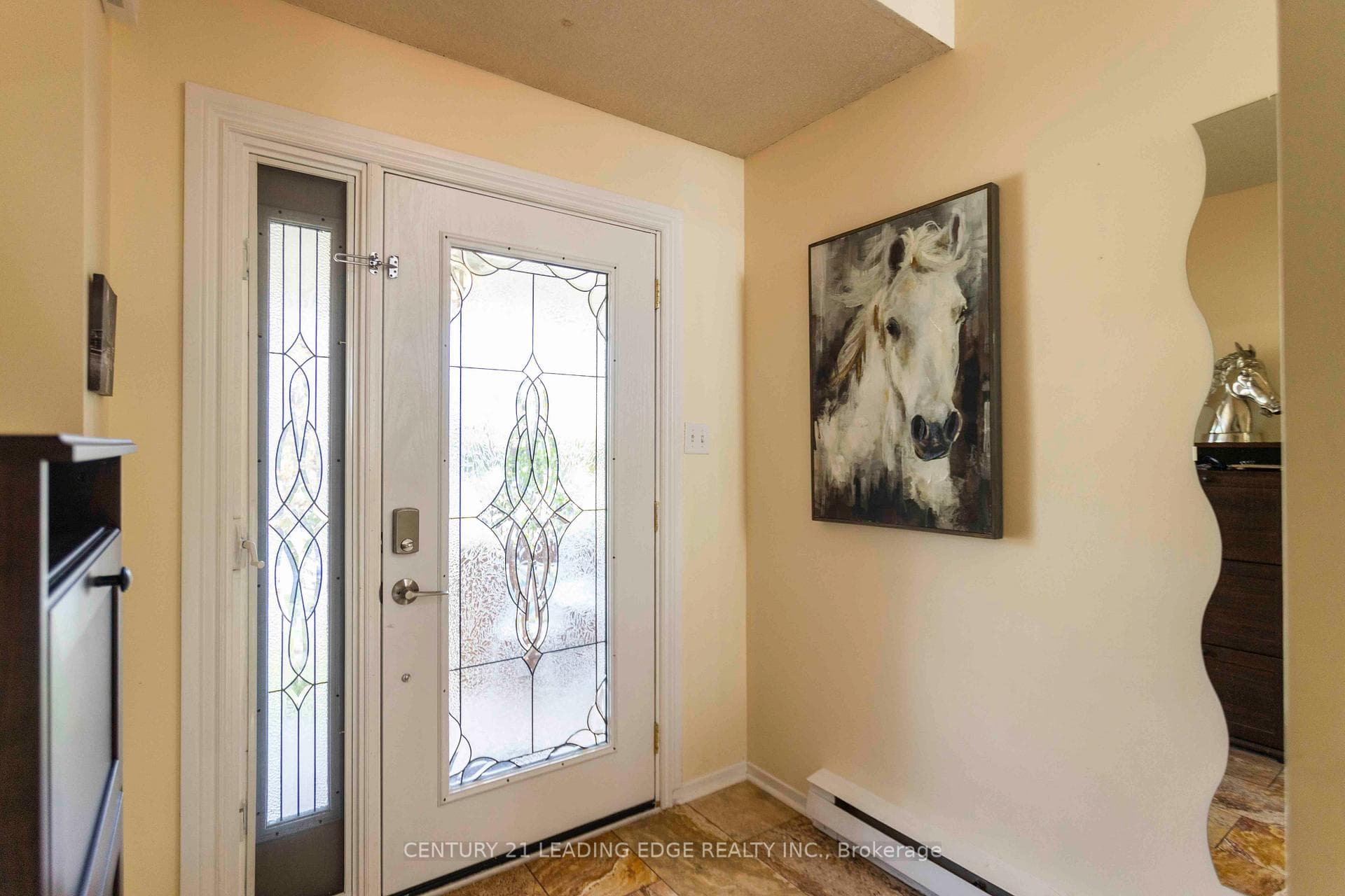 2259 Munn's Avenue photo 5