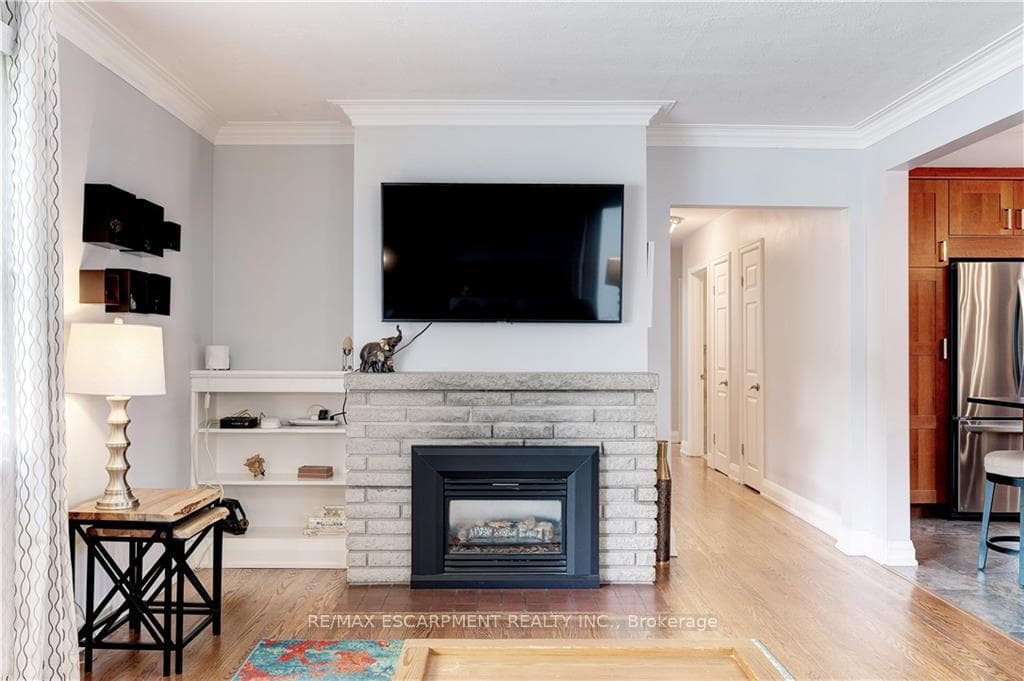 2 Danbury Street photo 16