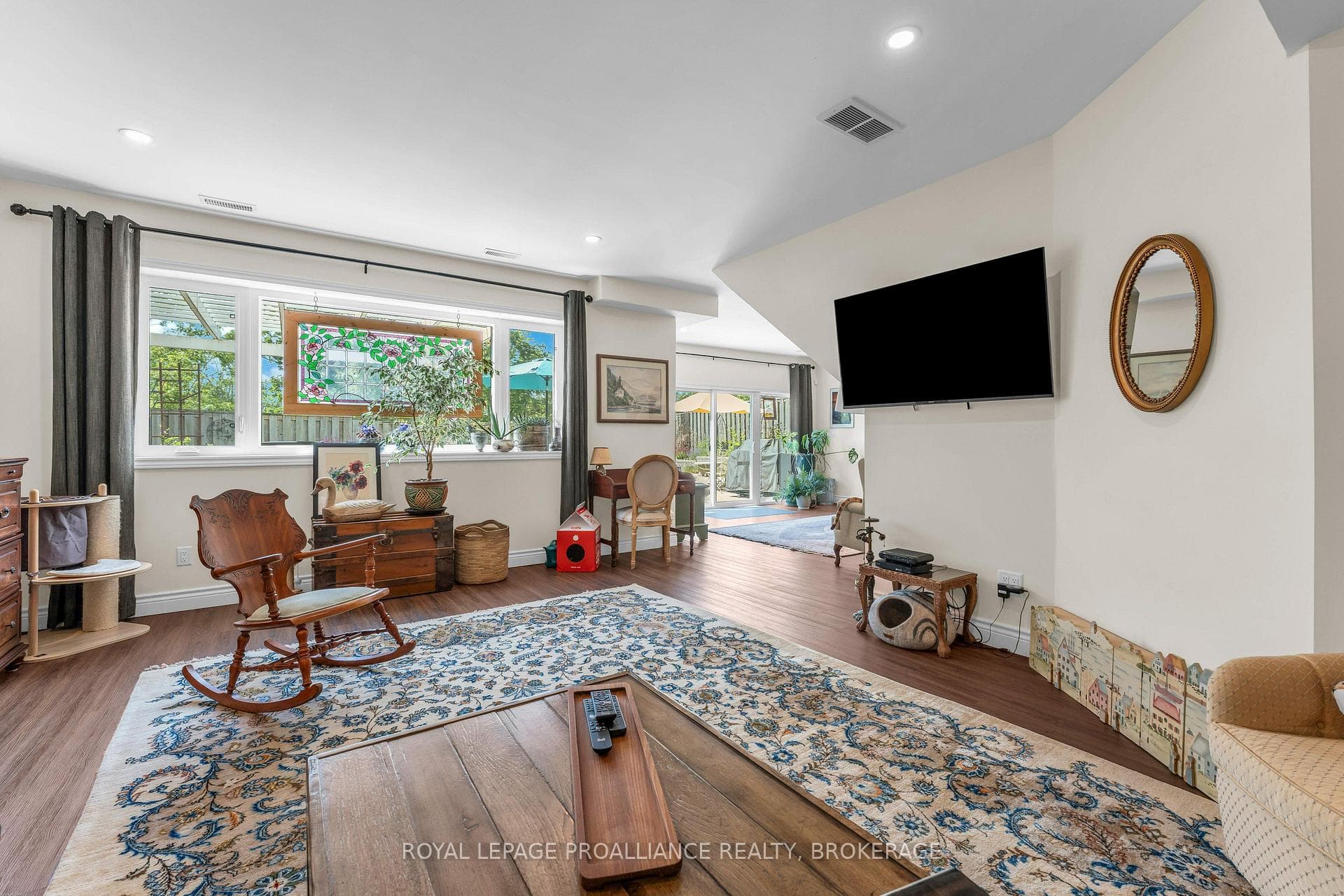 861 Windermere Drive photo 31