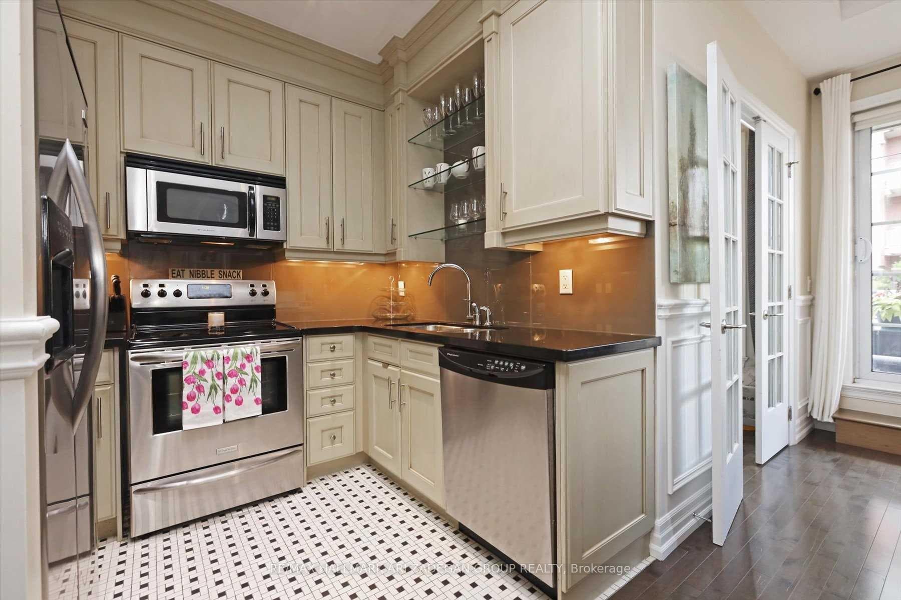 20 Burkebrook Place Unit 521 photo 8