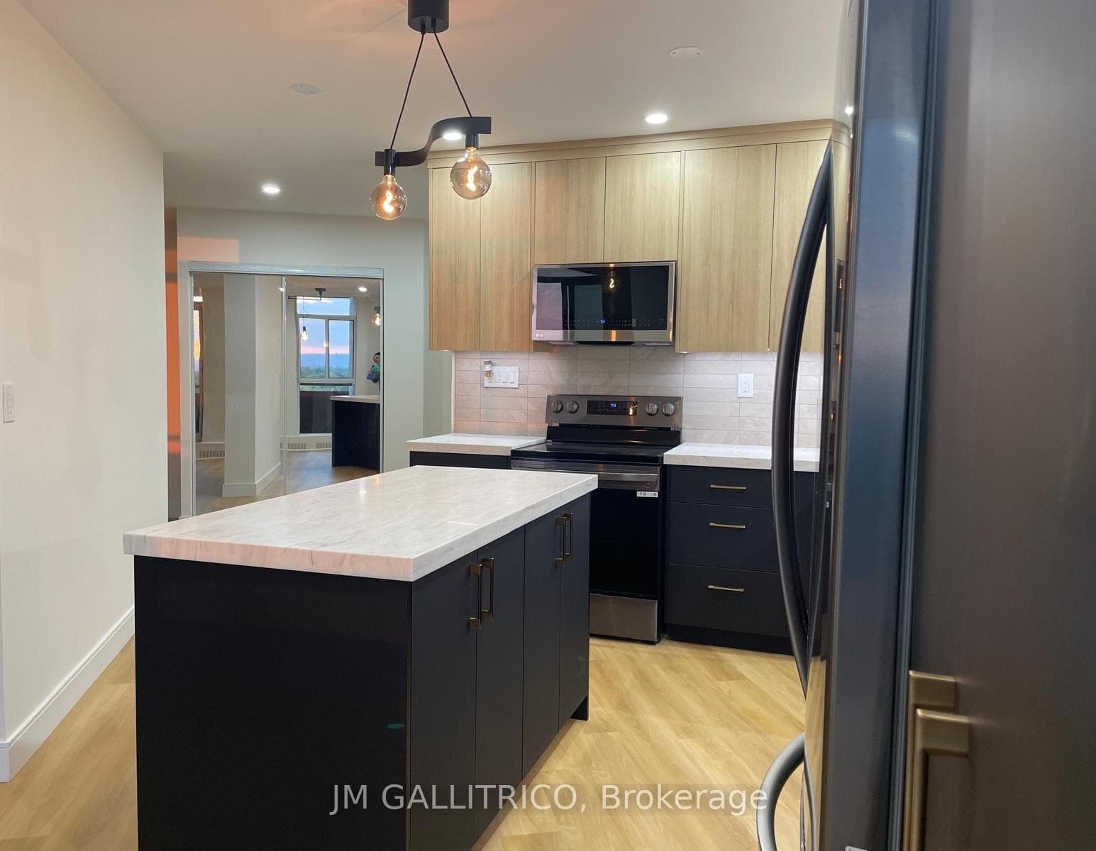 5250 Lakeshore Road Unit 1109 photo 10