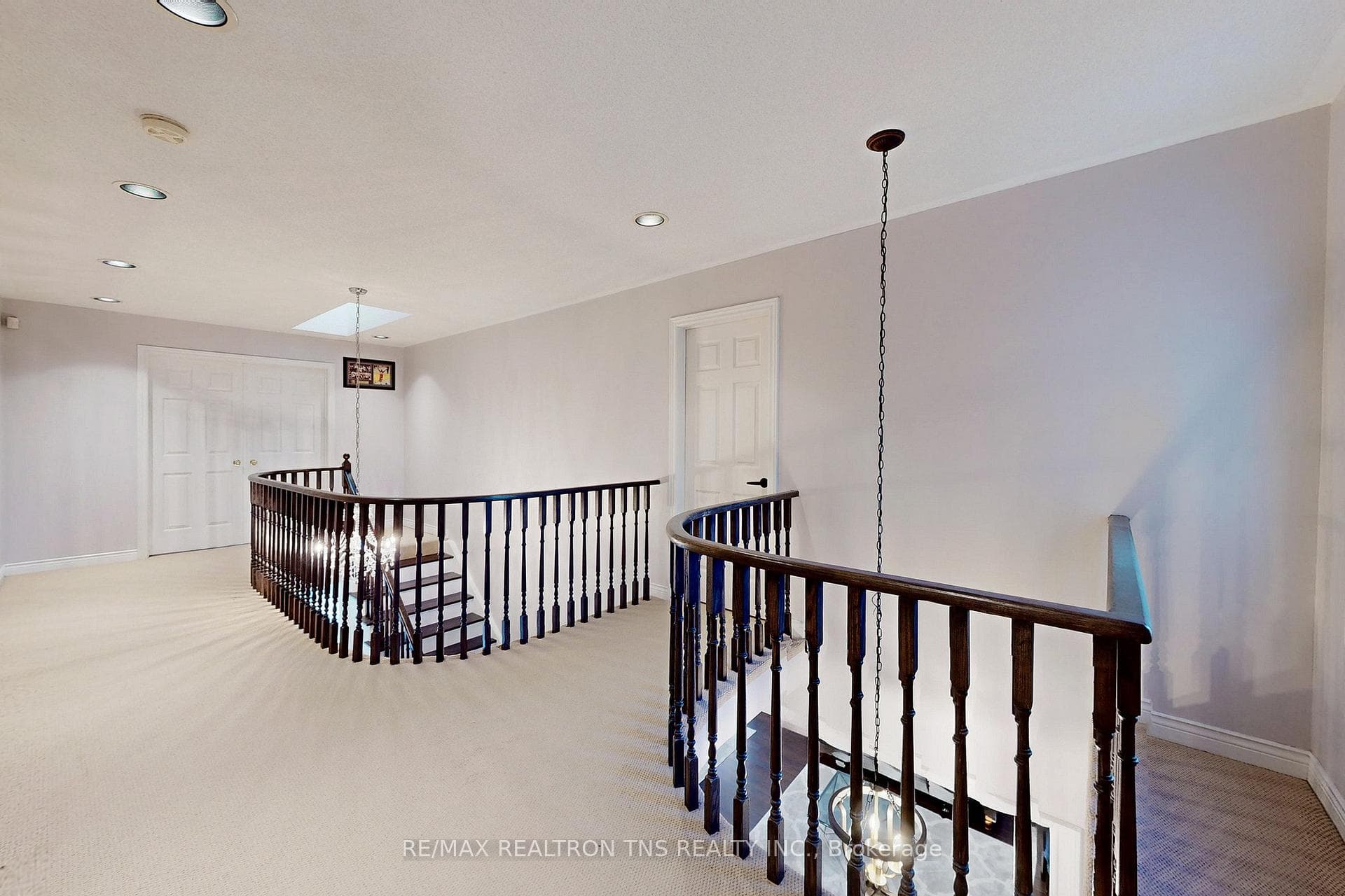 119 Golden Tulip Crescent photo 23
