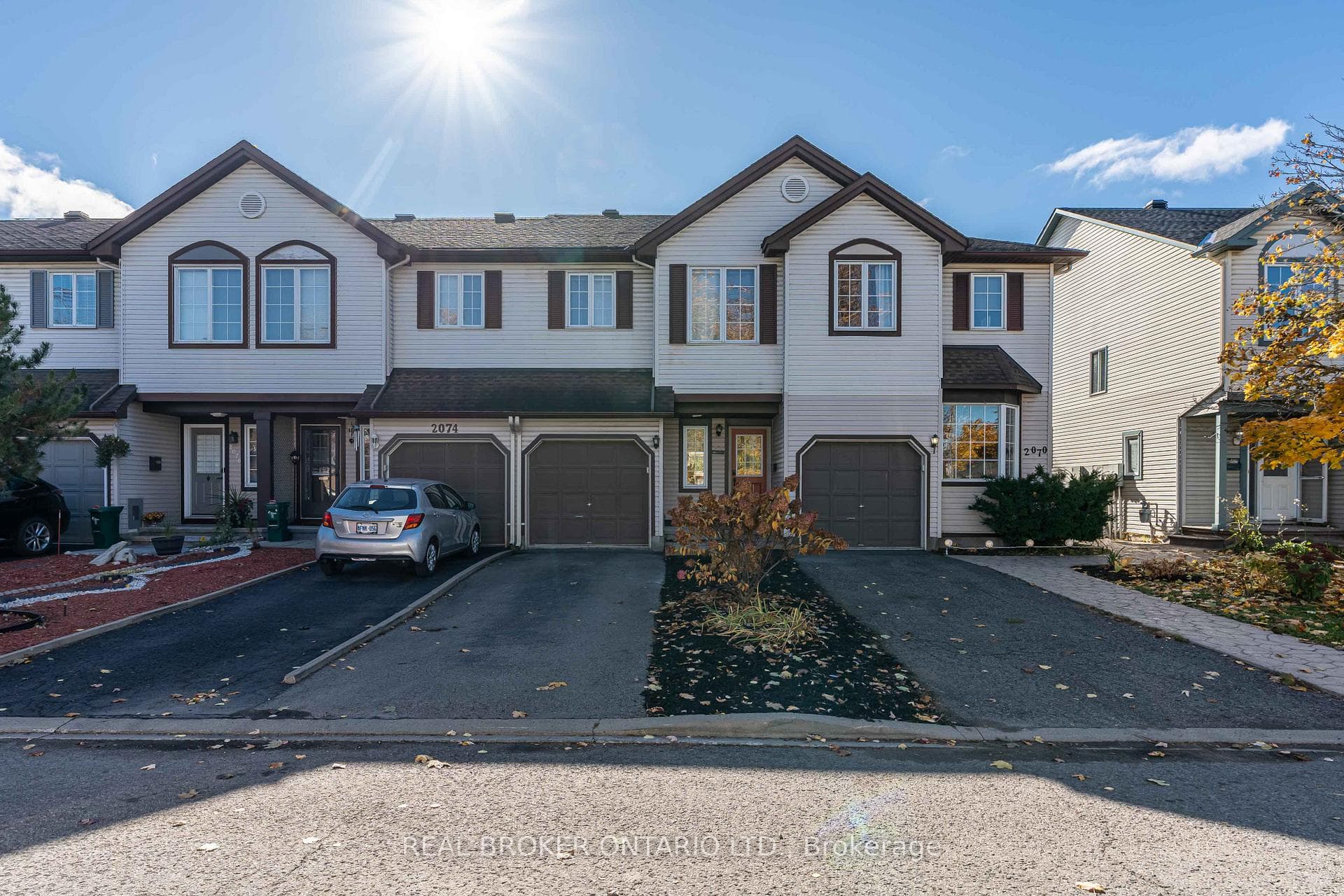 2072 P Avenue photo 2