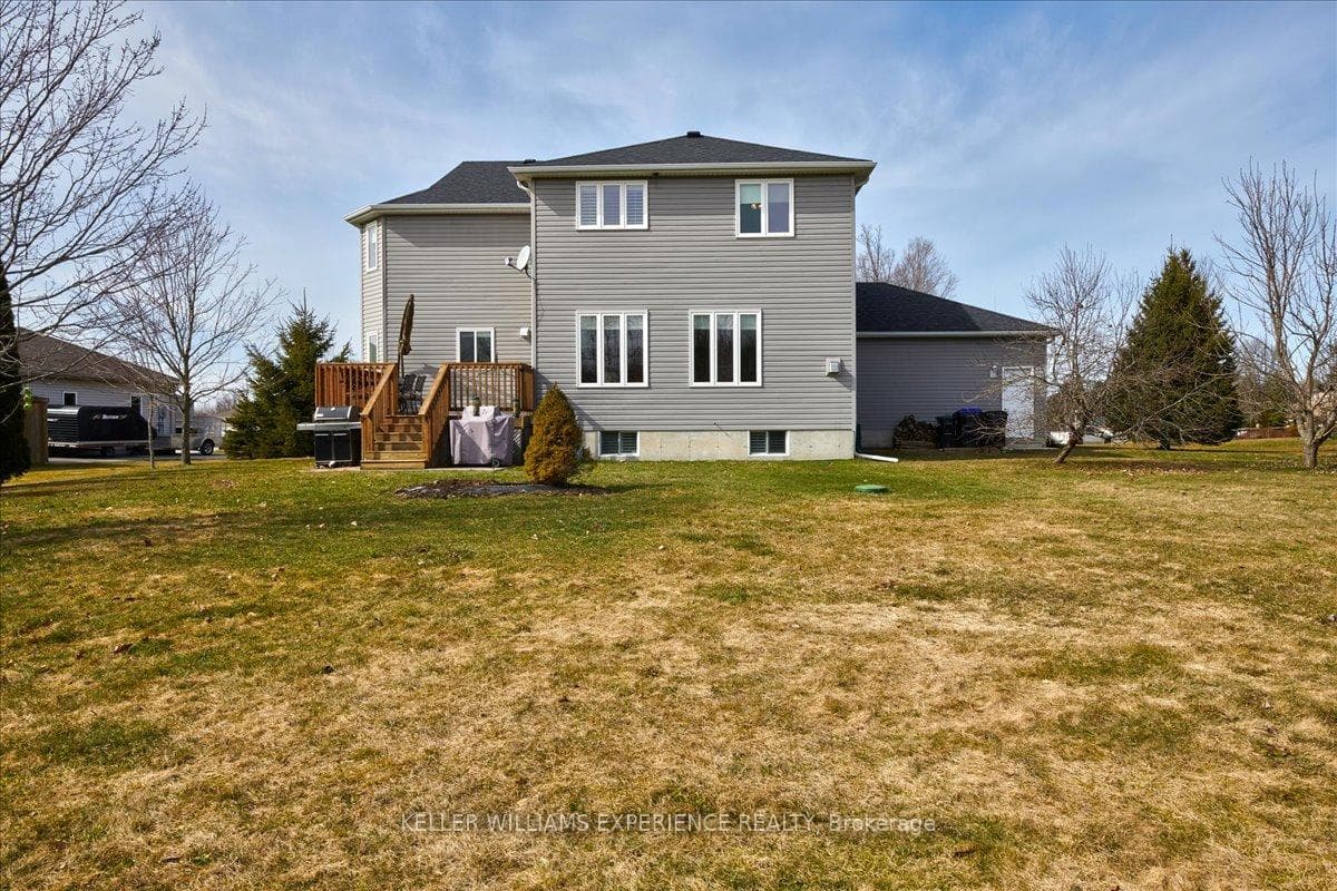 52 O'Neill Circle photo 32