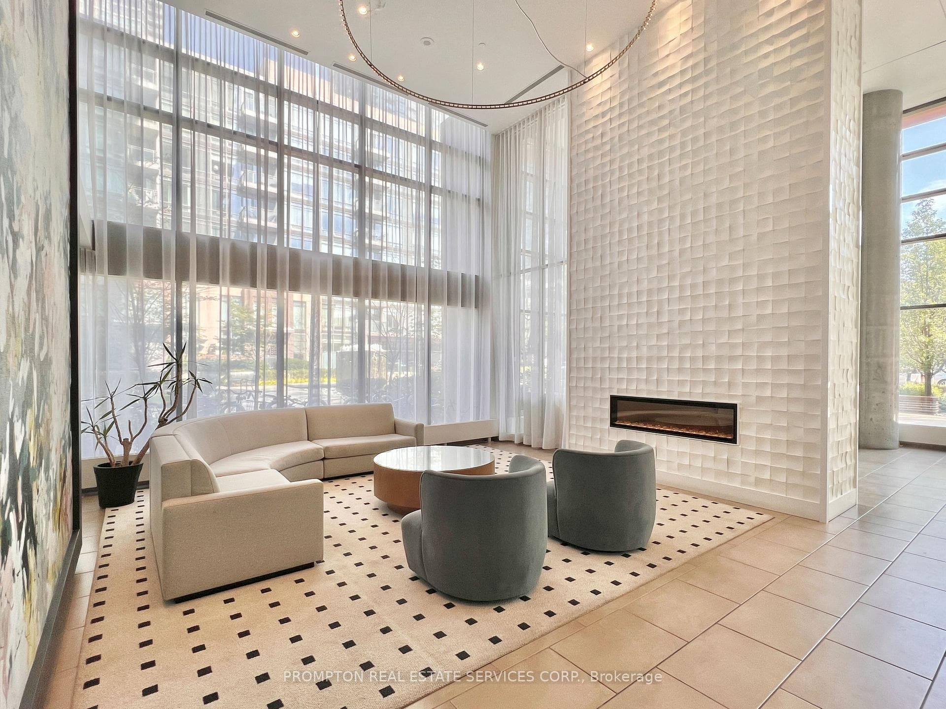 15 Fort York Boulevard Unit 2803 photo 3