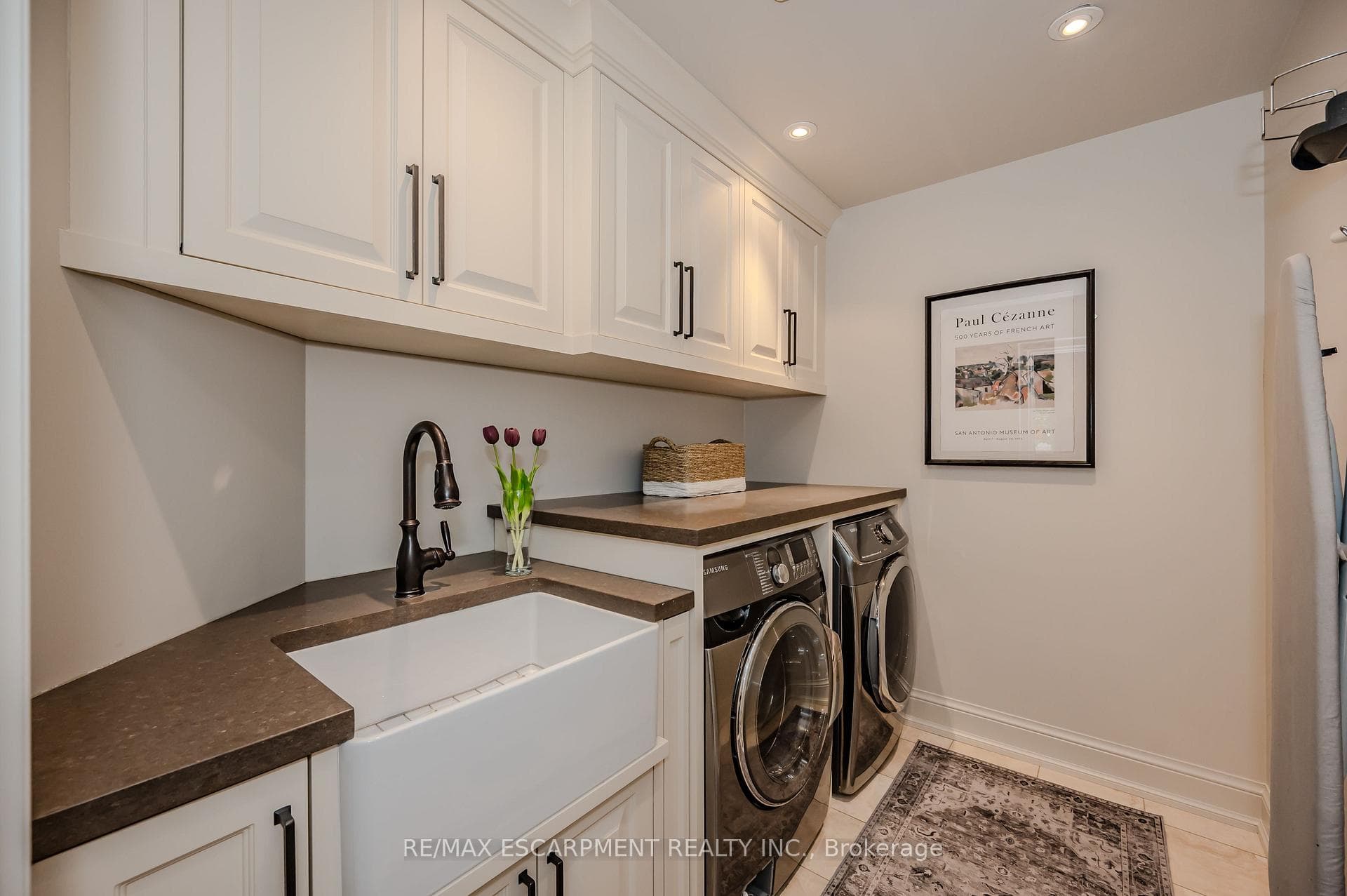 249 Lakeside Avenue photo 27