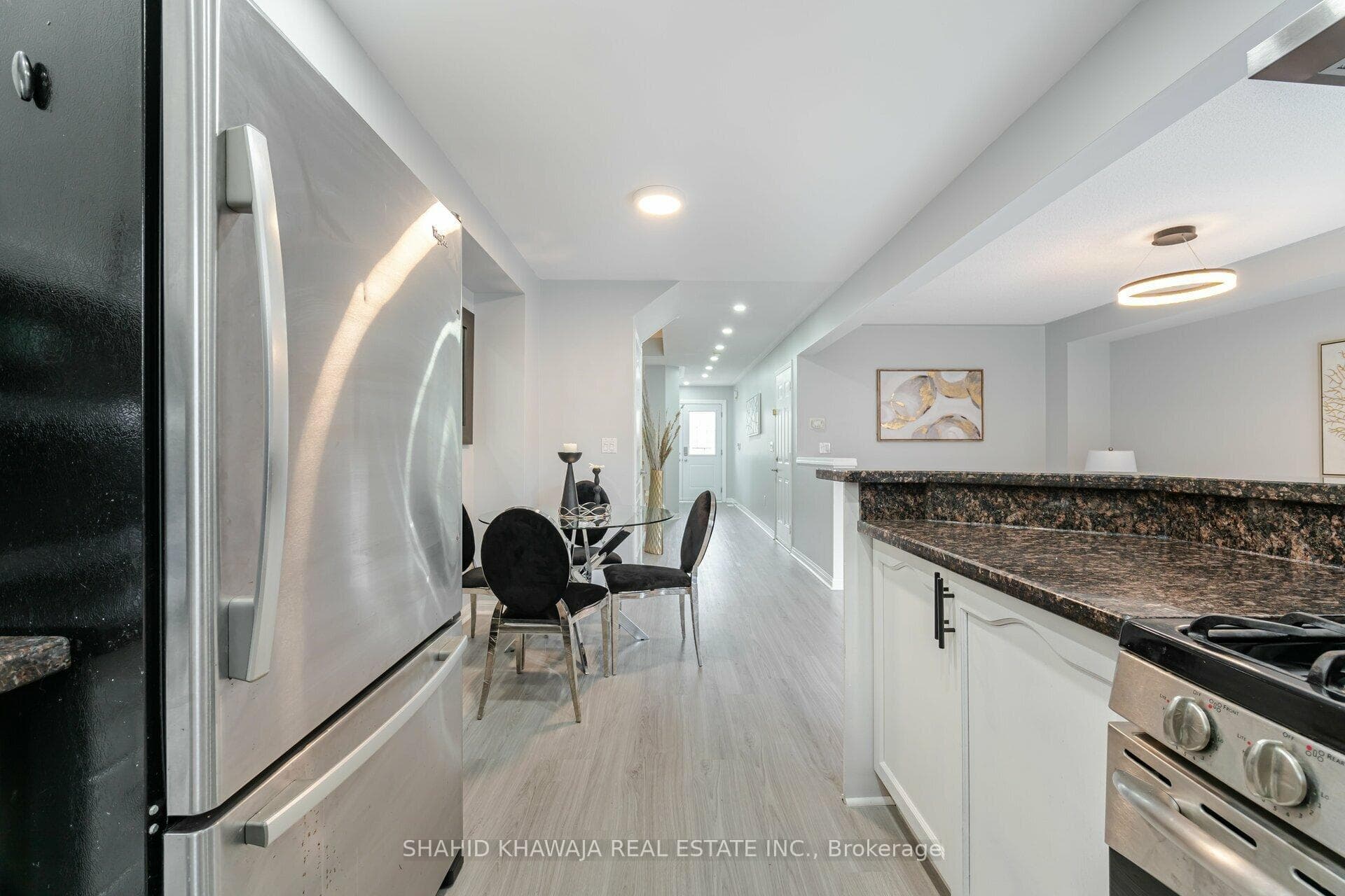 3930 Coachman Circle photo 14
