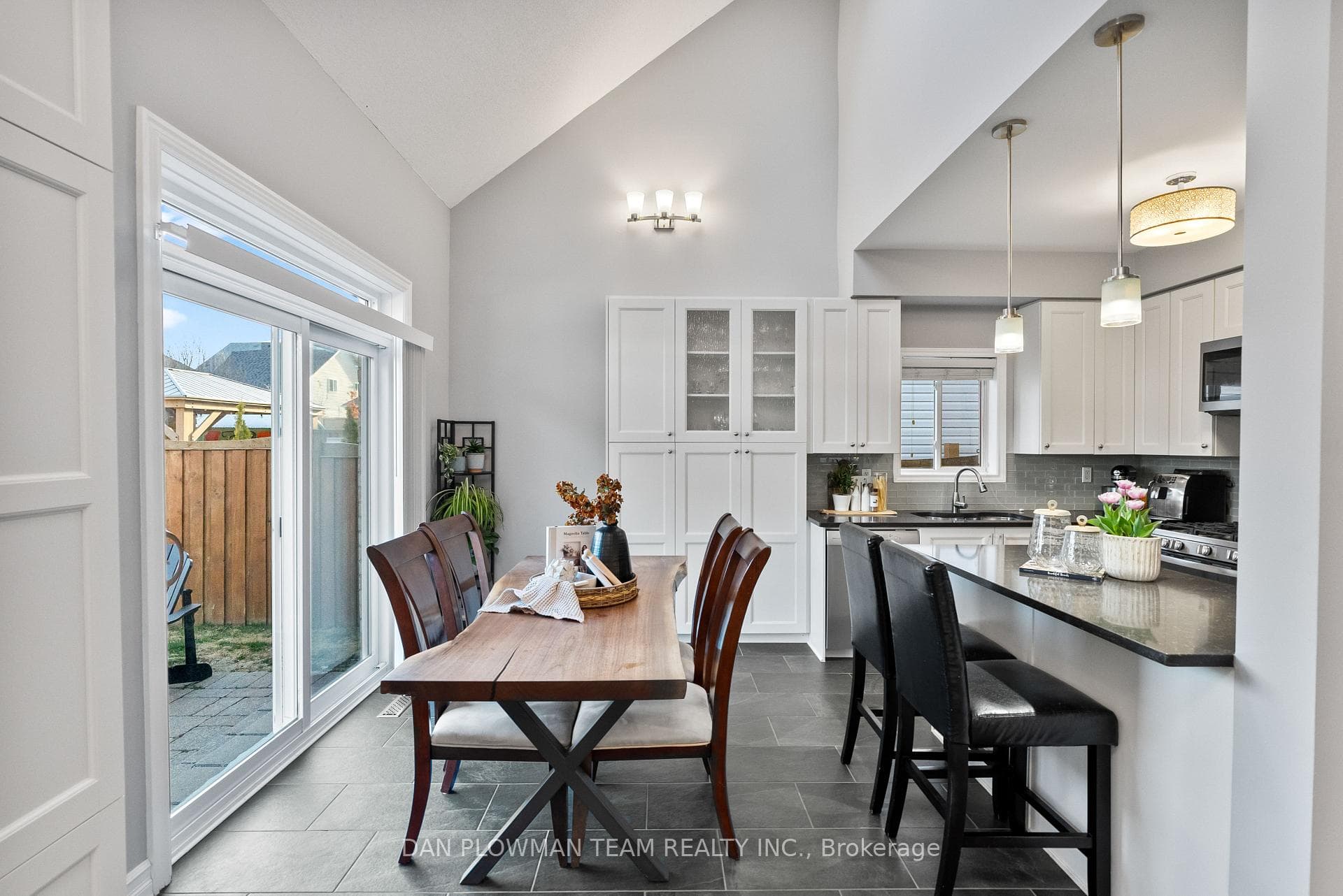 63 Scadding Avenue photo 13