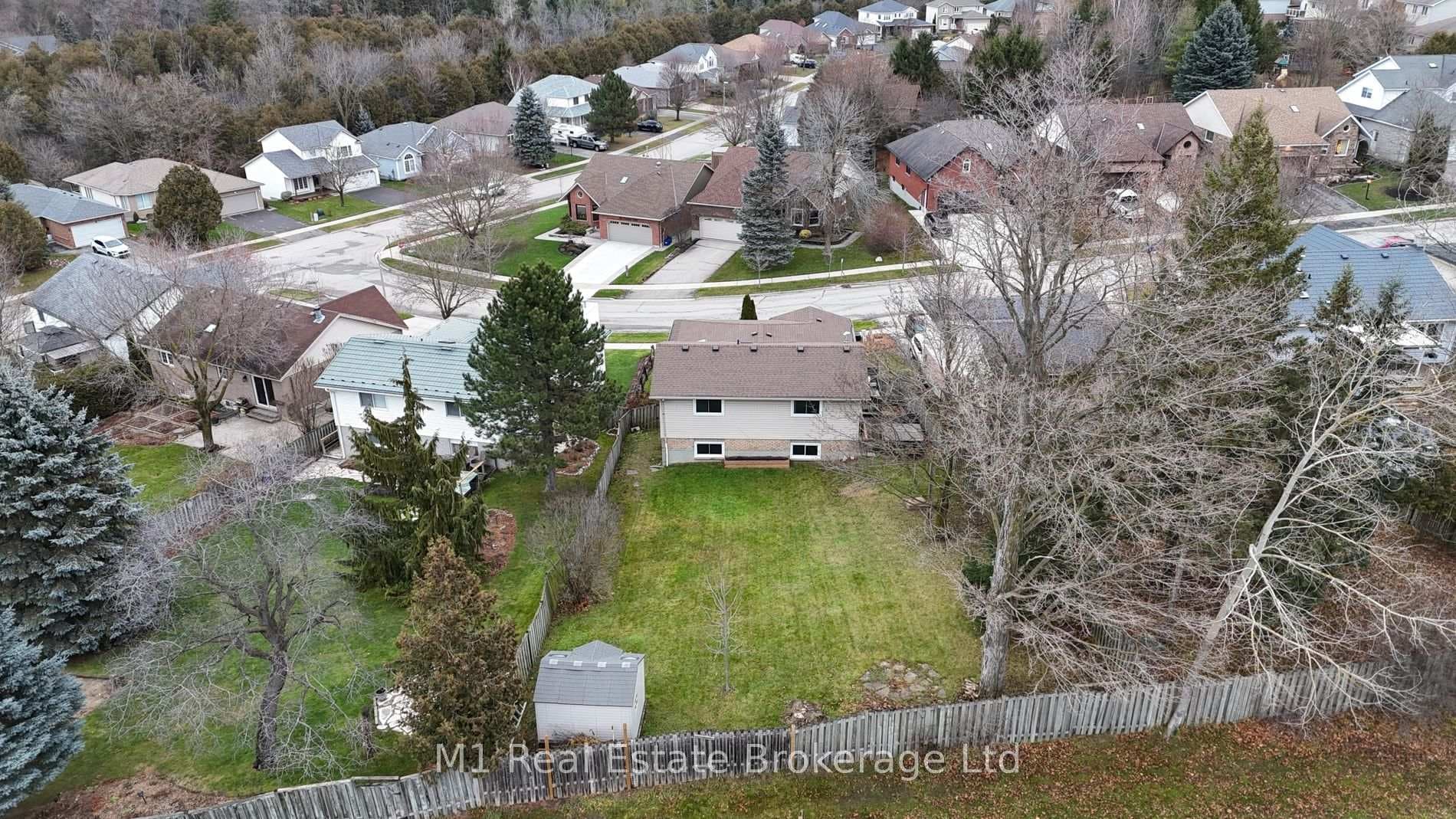 516 Harvey Street photo 37
