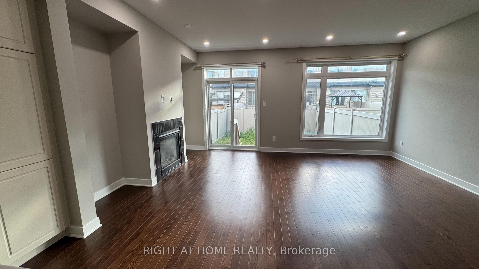 771 TWIST Way photo 11