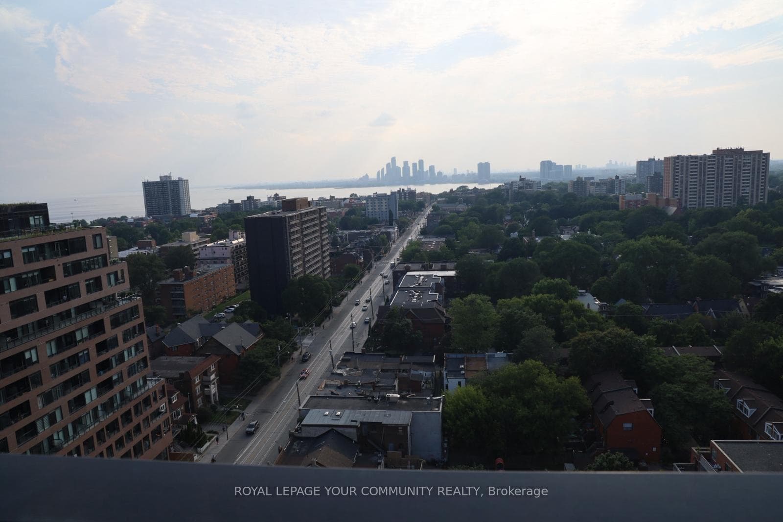 285 Dufferin Street Unit 1507 photo 17