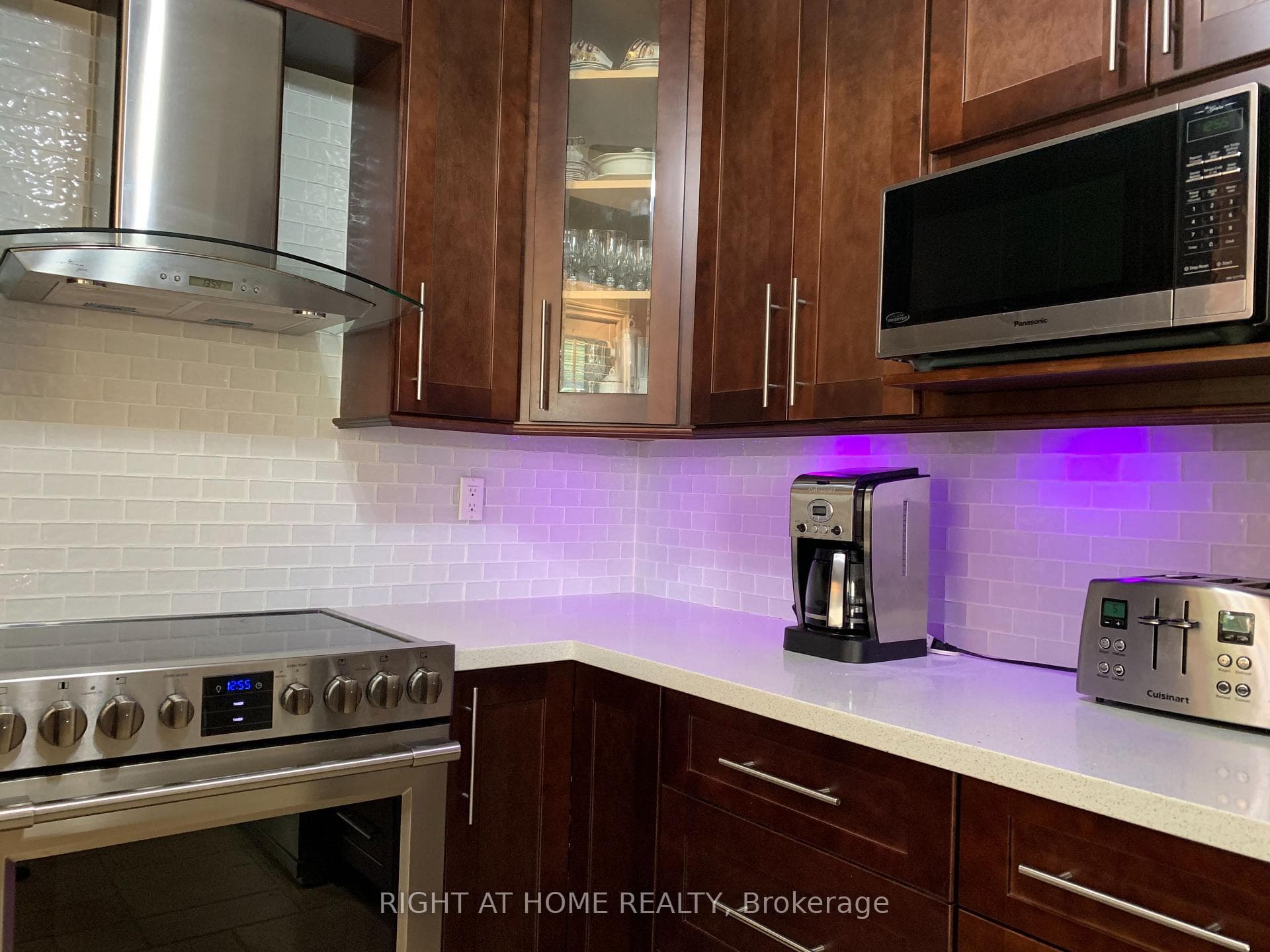 27 Thicketwood Boulevard photo 10