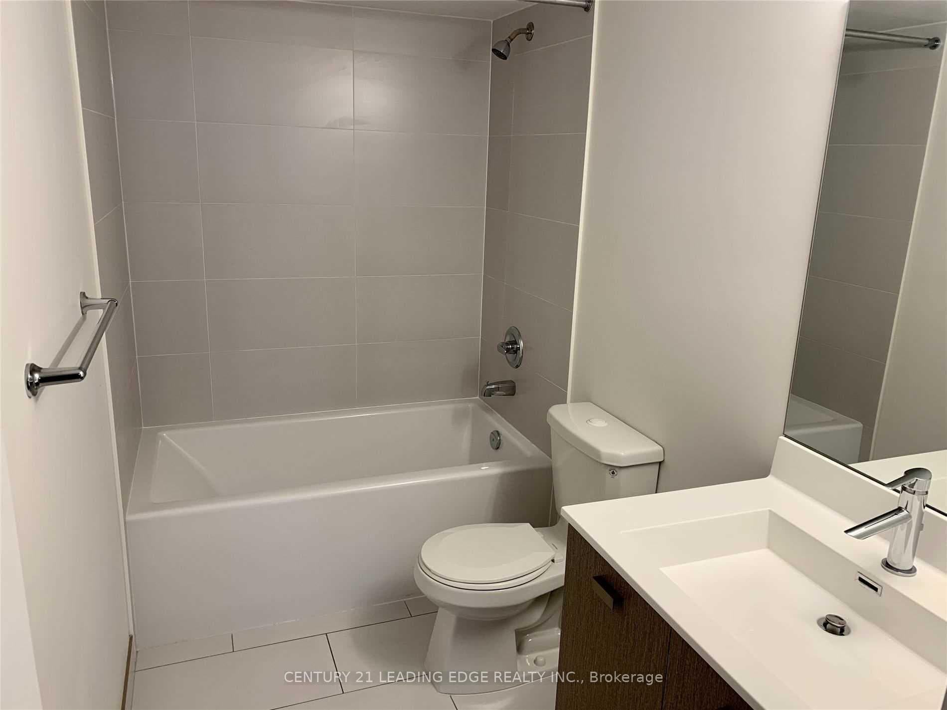 255 Village Green Square Unit 1405 photo 13