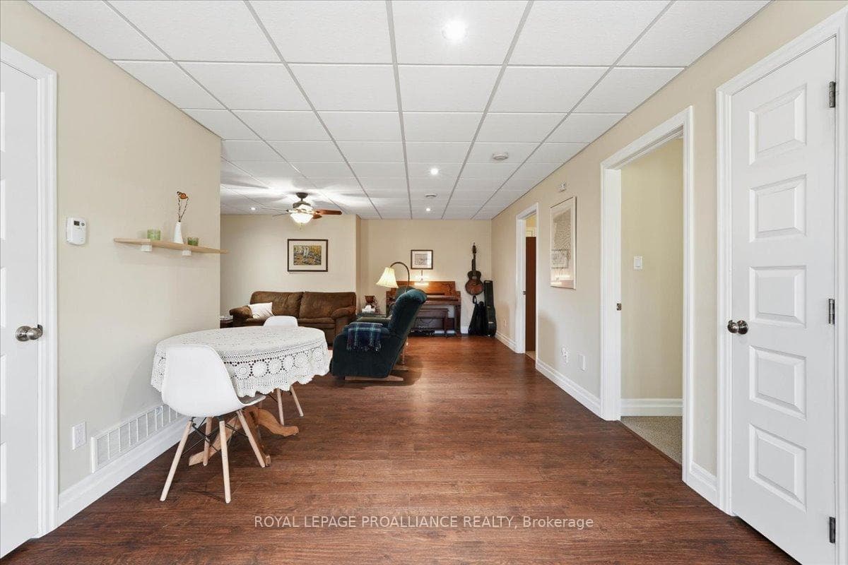 84 Marlbank Road photo 21